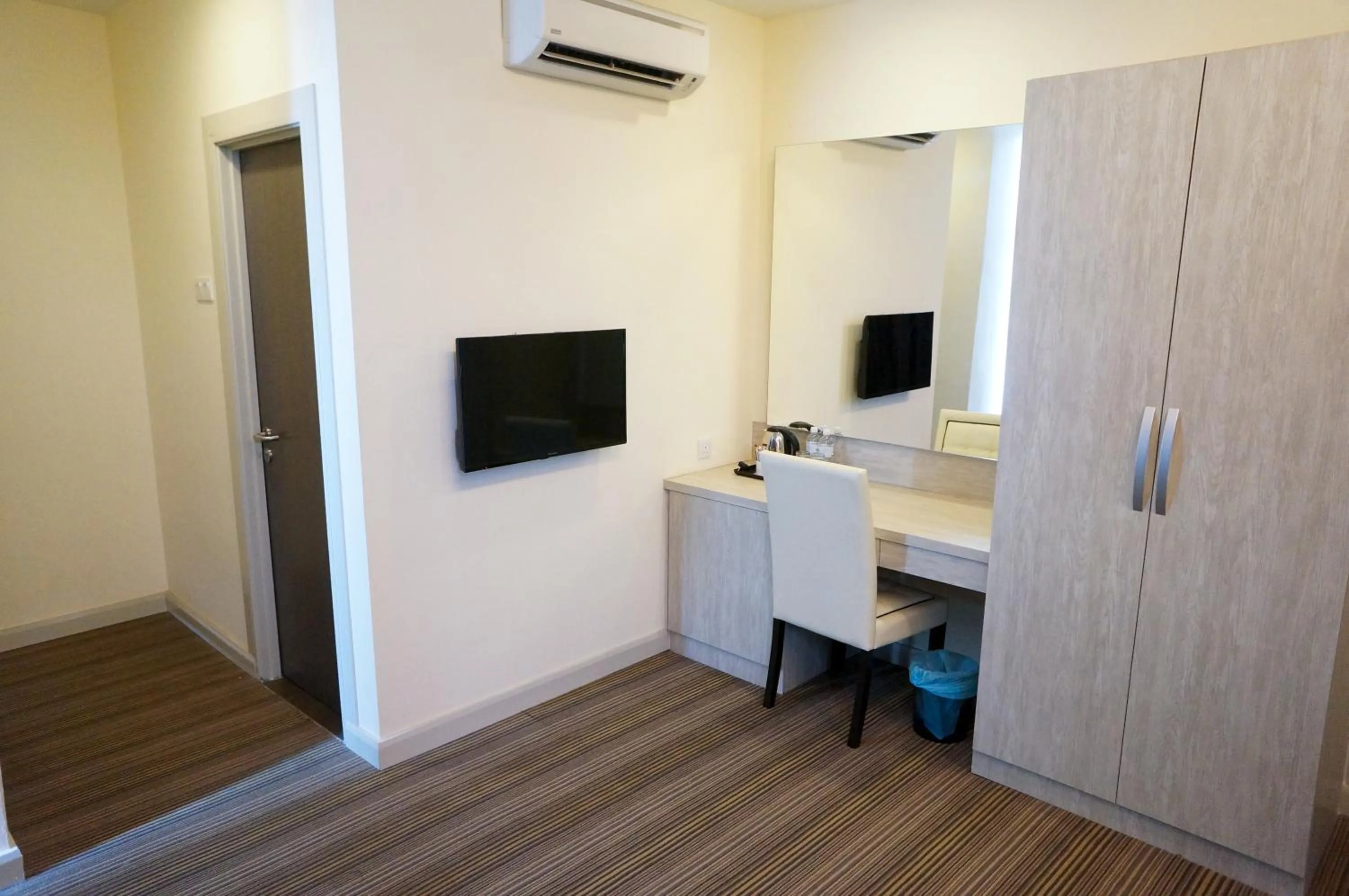 Coffee/tea facilities in Kosma Business Hotel