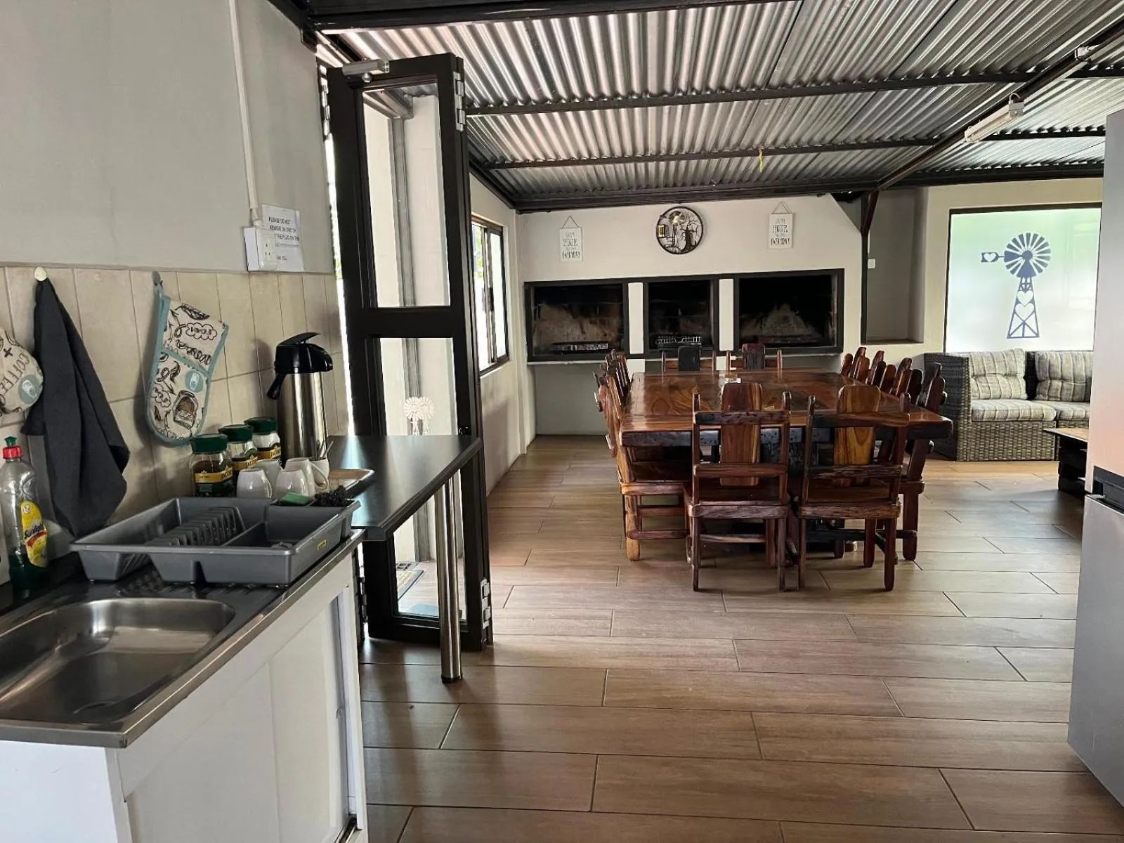 BBQ facilities in La Belle Guesthouse Parys