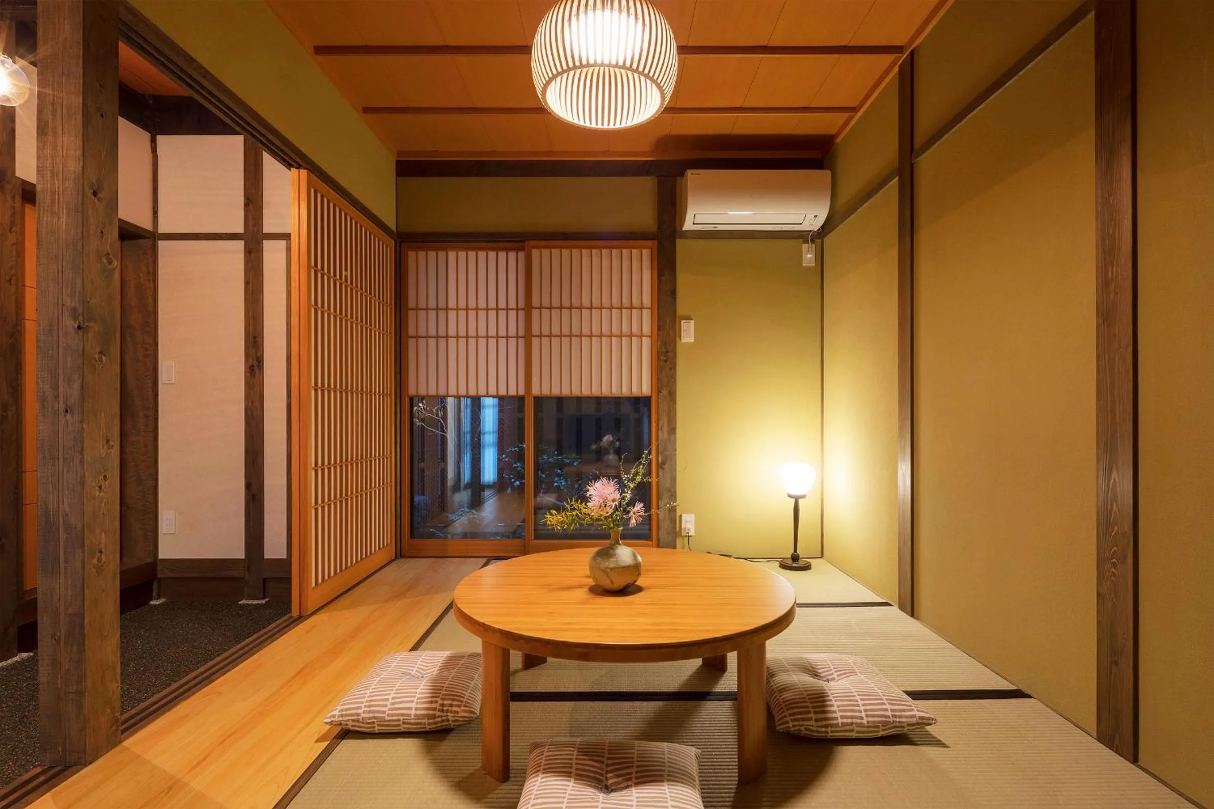 Living room in Yoshimigura Machiya House