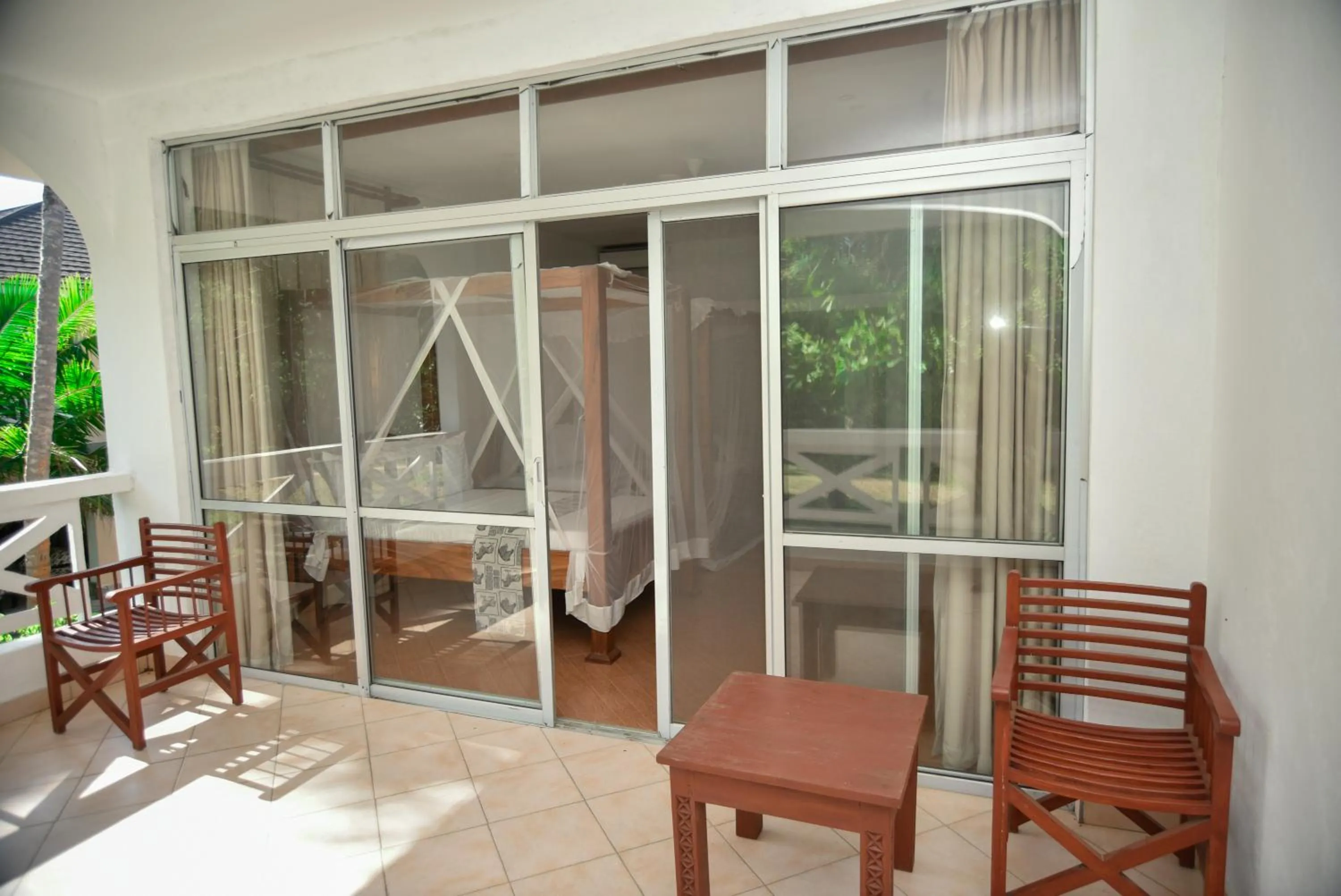 Balcony/Terrace in Coral Beach Resort