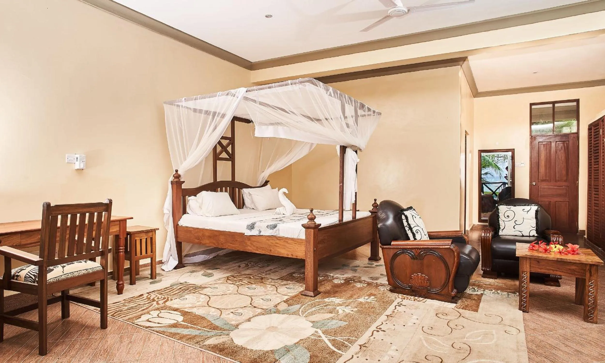 Photo of the whole room in Coral Beach Resort