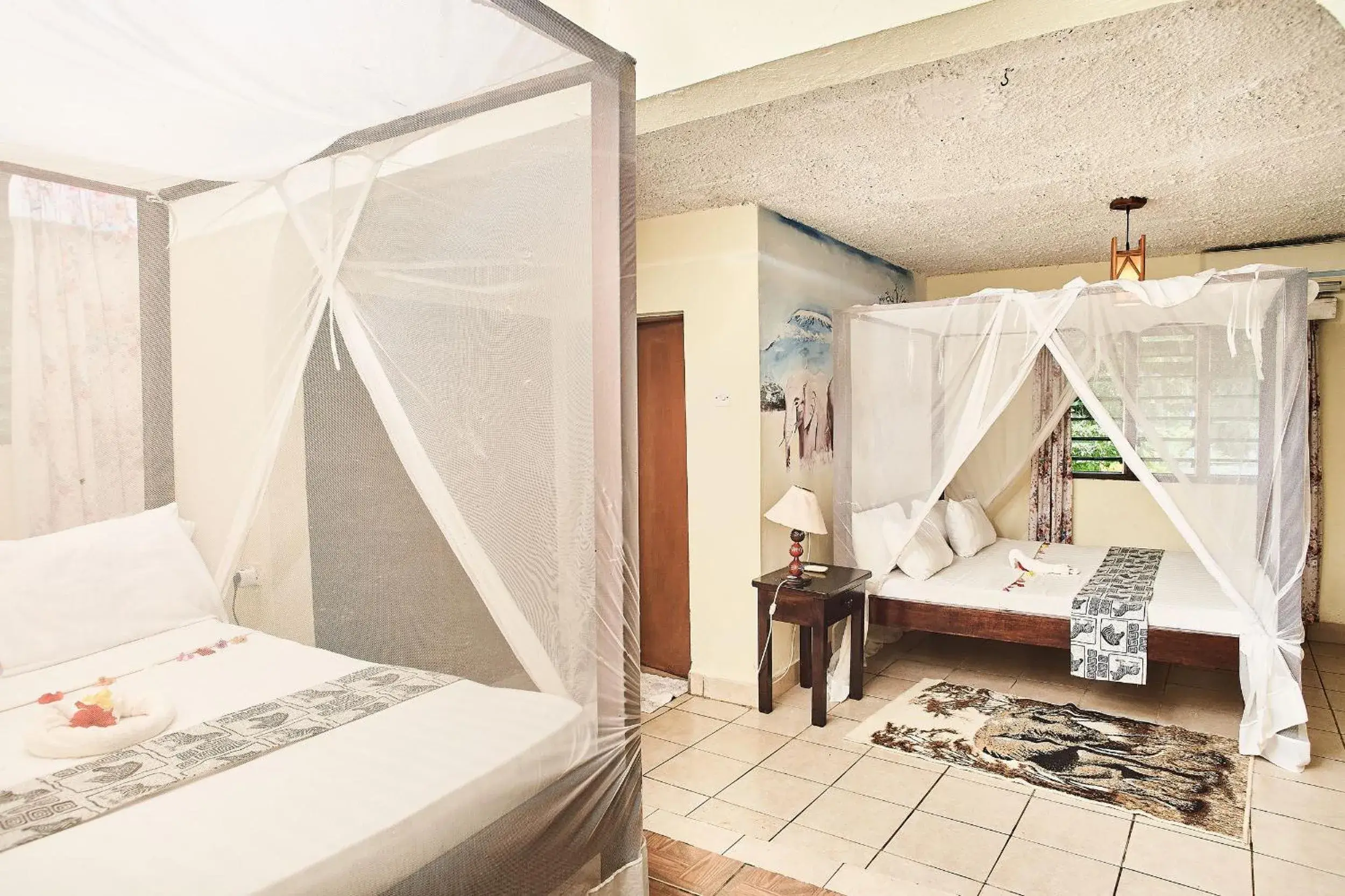 Two-Bedroom Cottage in Coral Beach Resort Two-Bedroom Cottage in Coral Beach Resort