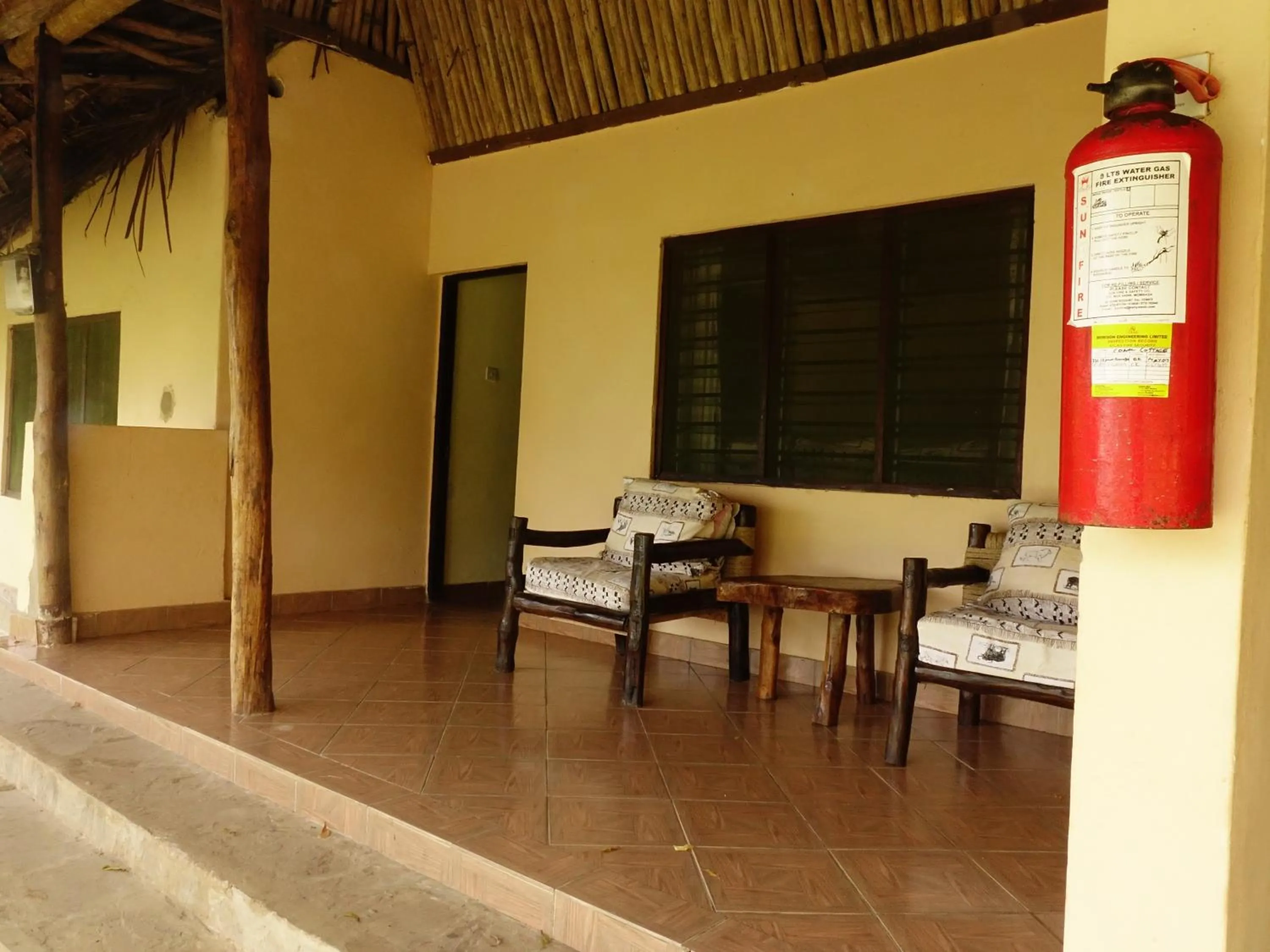 Seating area in Coral Beach Resort