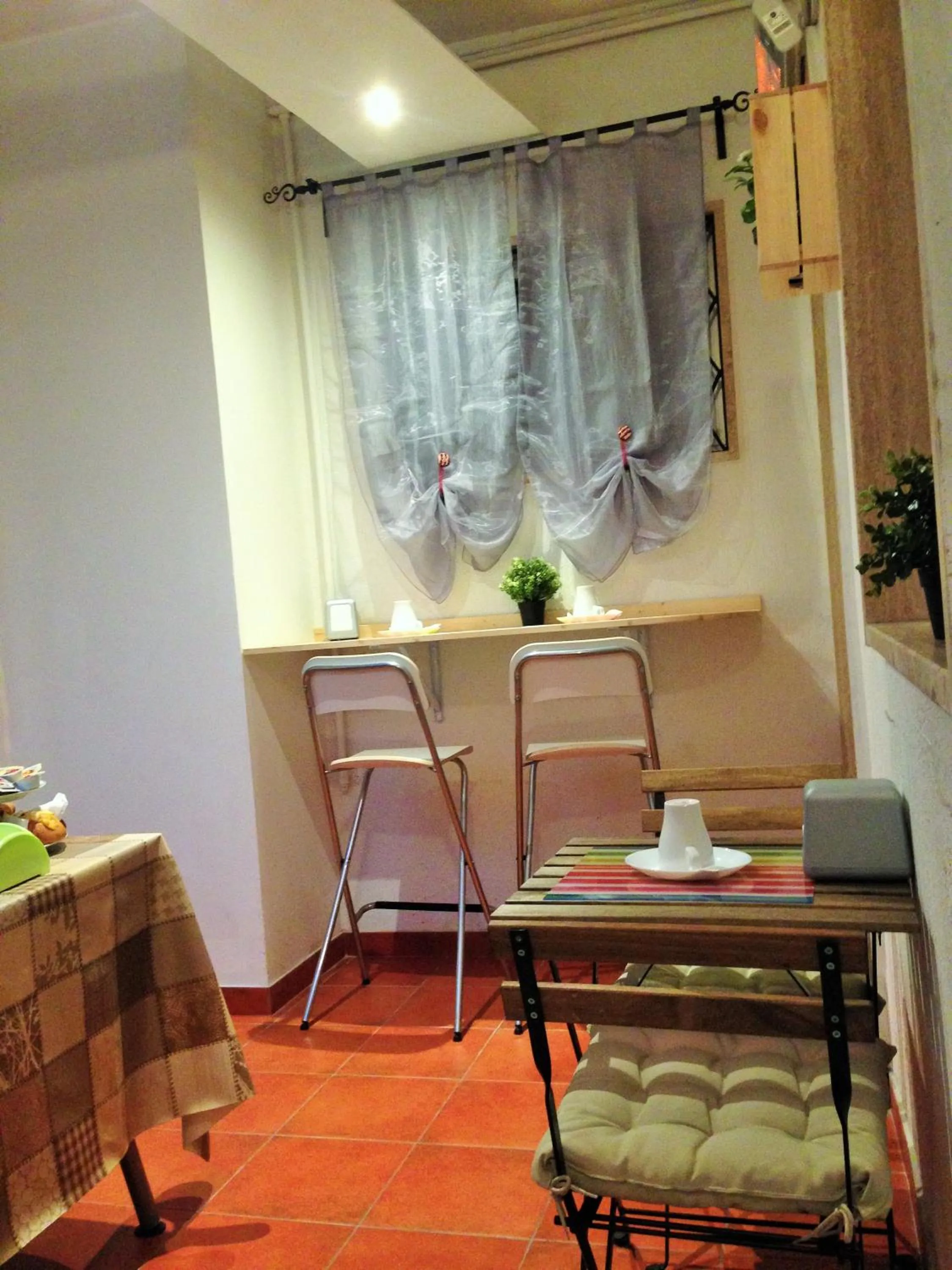 Coffee/tea facilities in B&B Piccinni 191