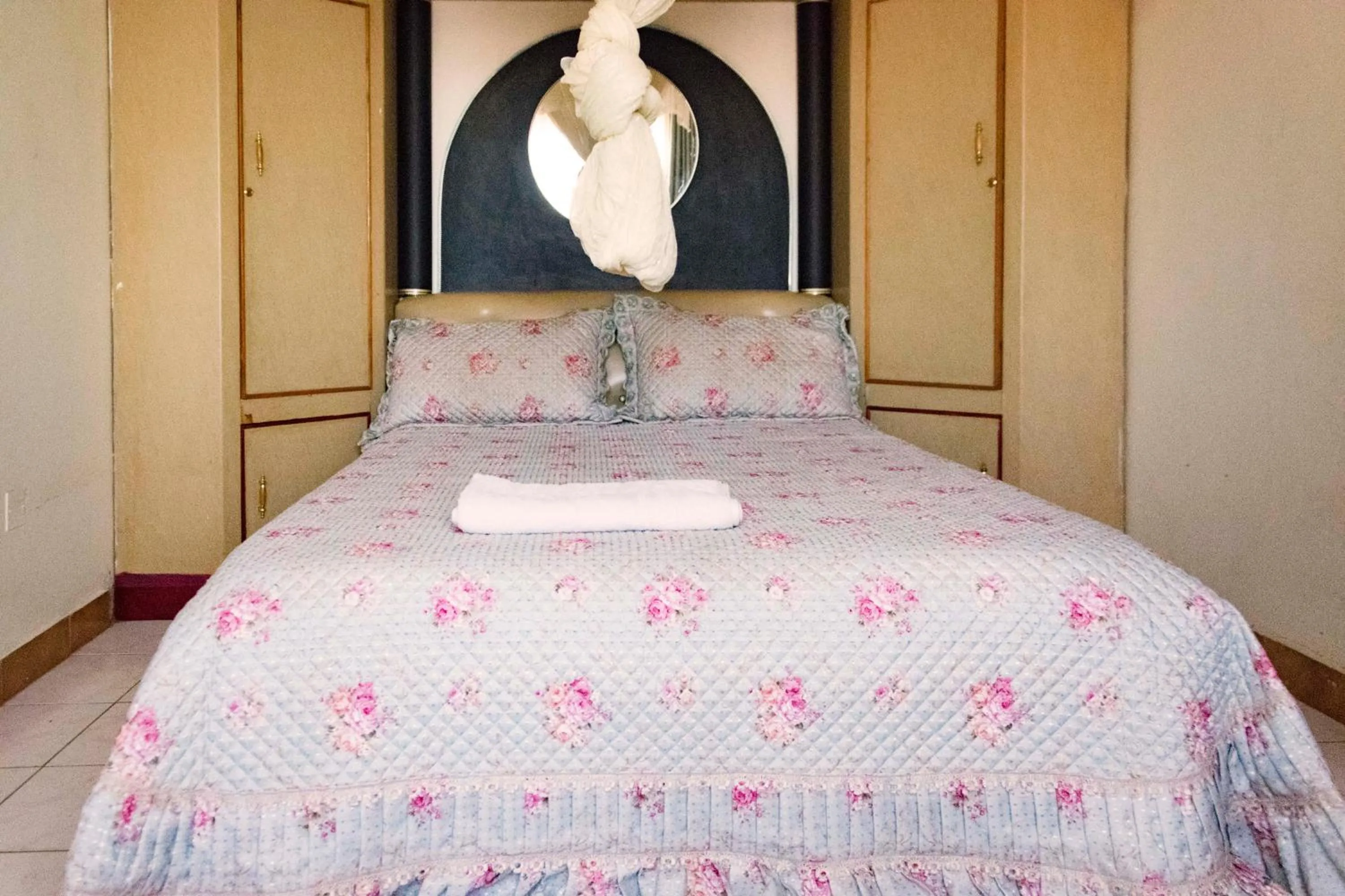 Bed in Hotel Millenium Kampala Zaana