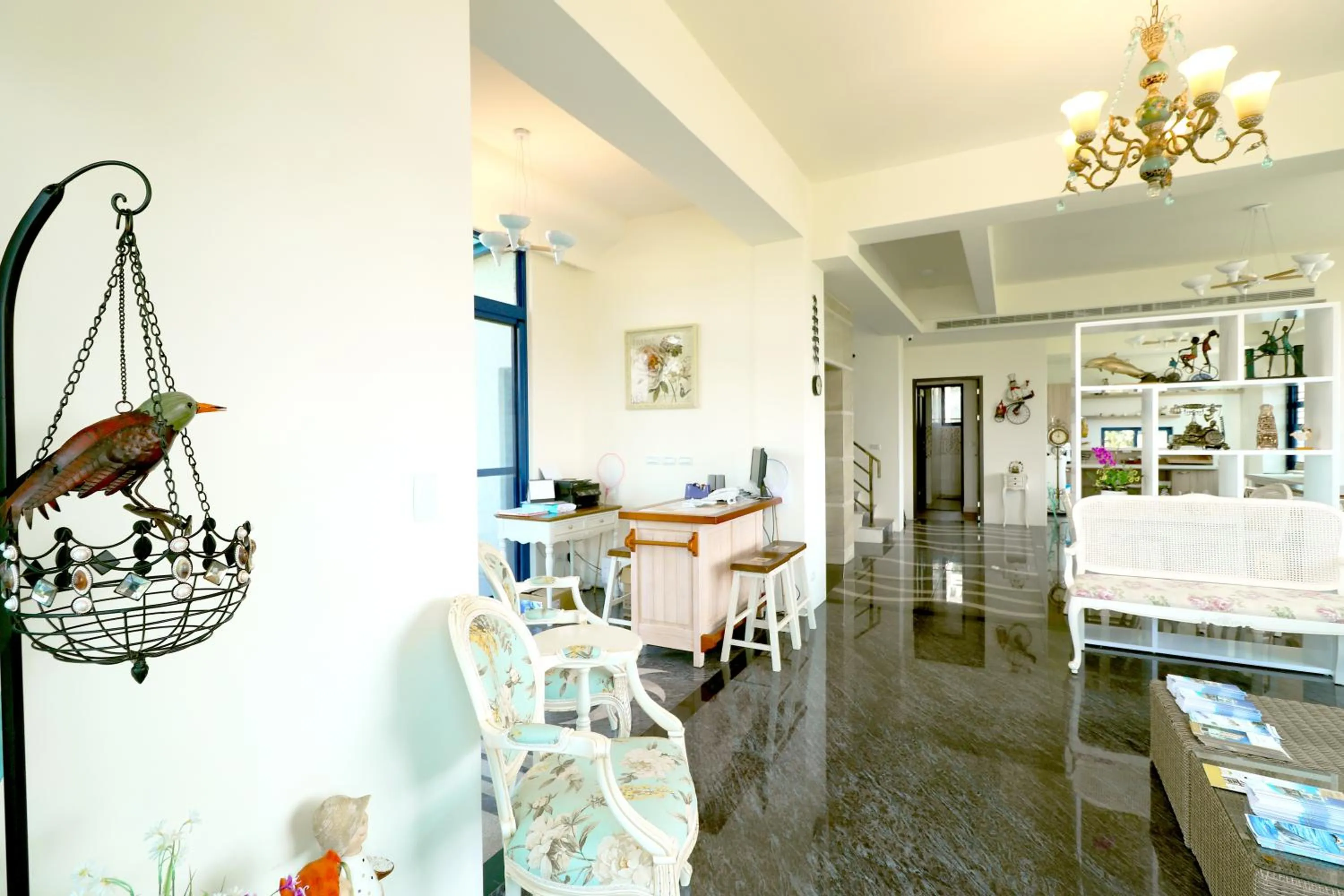 Communal lounge/ TV room in Zen Ocean