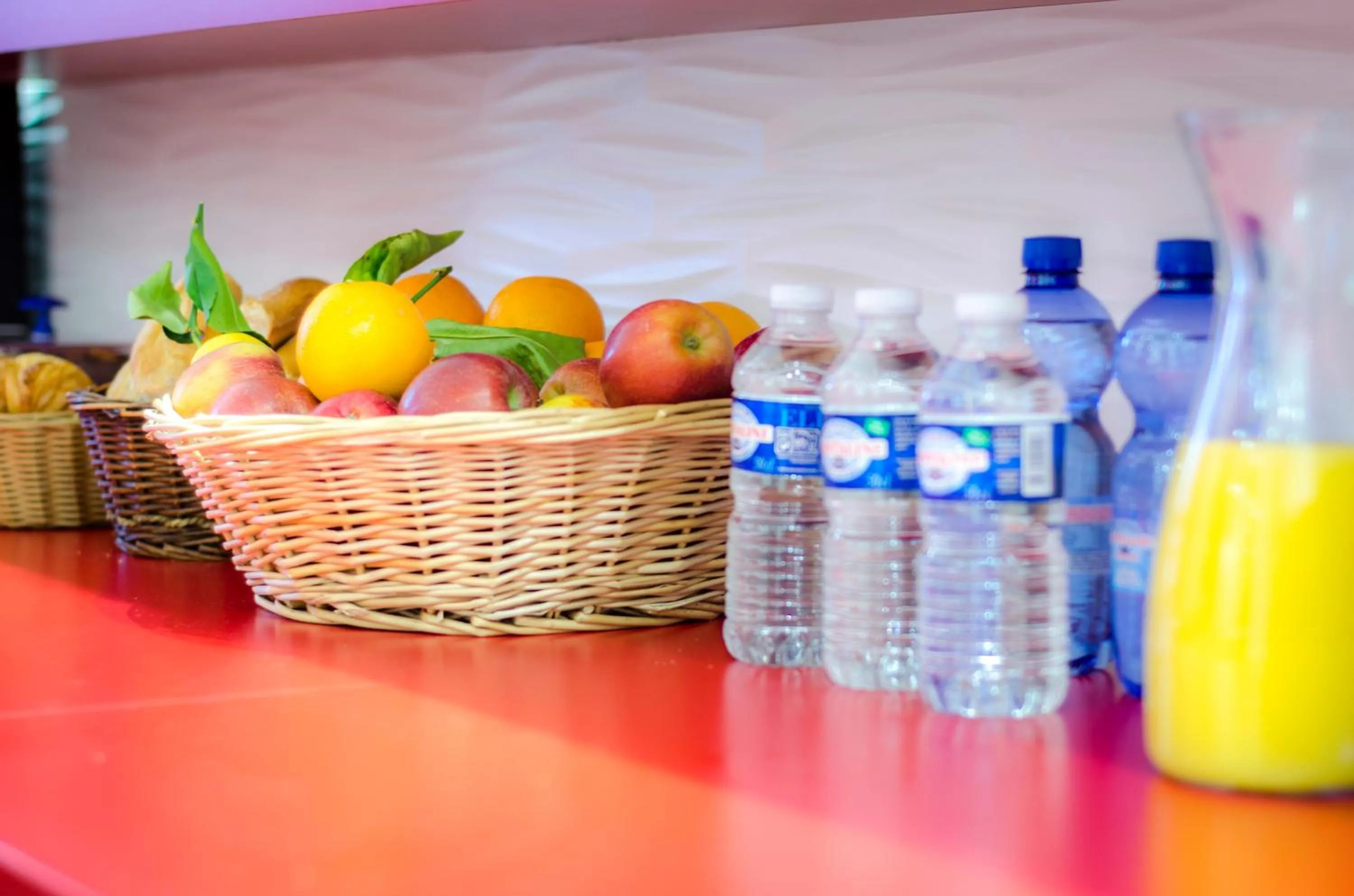 Food and drinks in Hotel Migny Opéra Montmartre