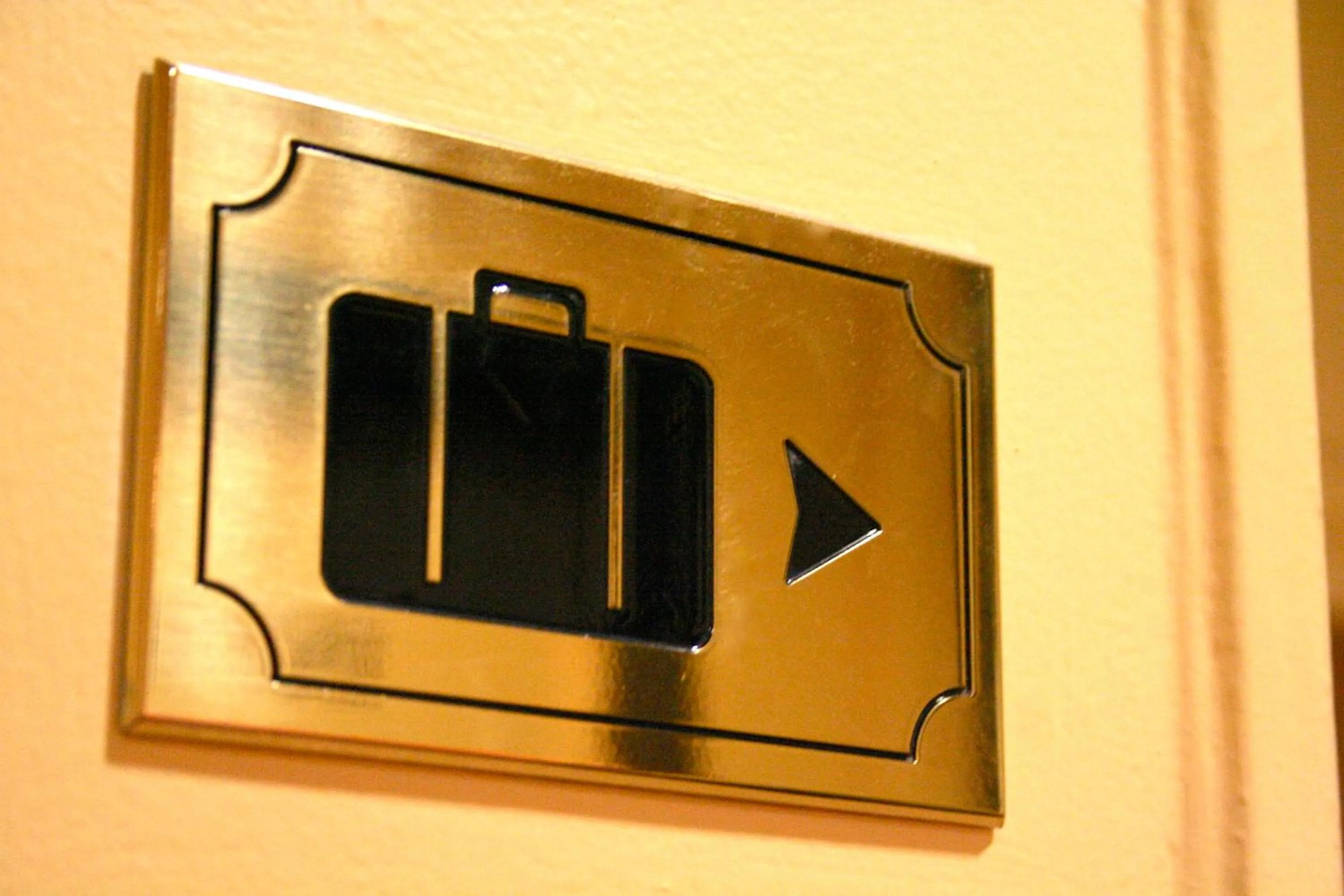 Lobby or reception in Hotel Migny Opéra Montmartre