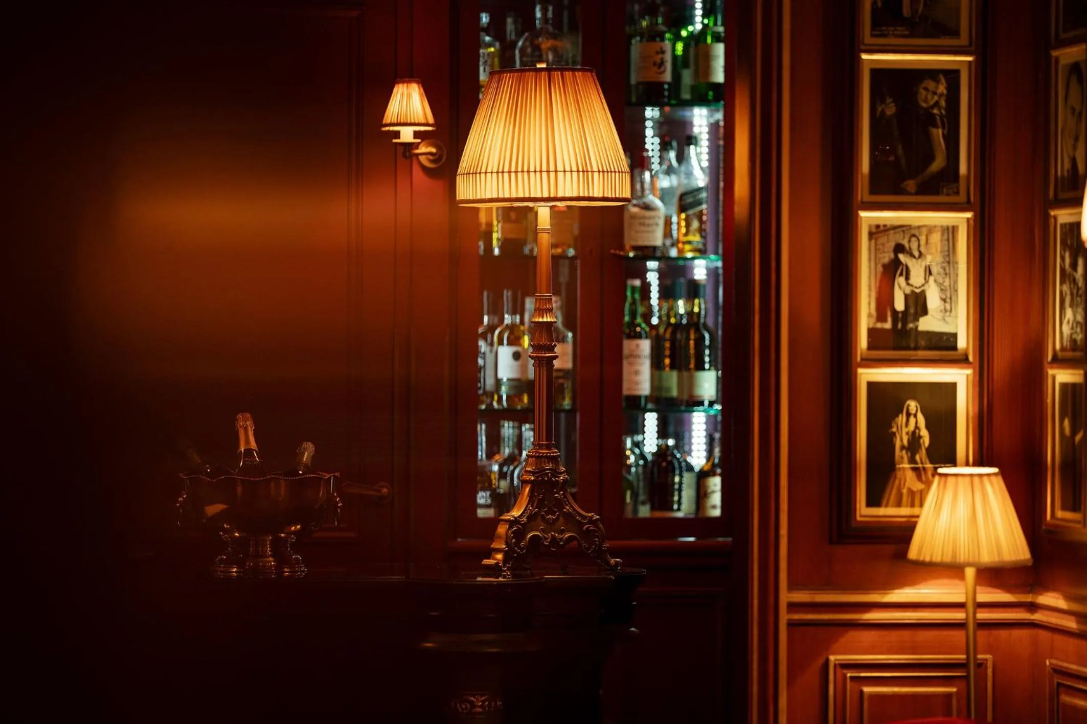Lounge or bar in Maison Athénée