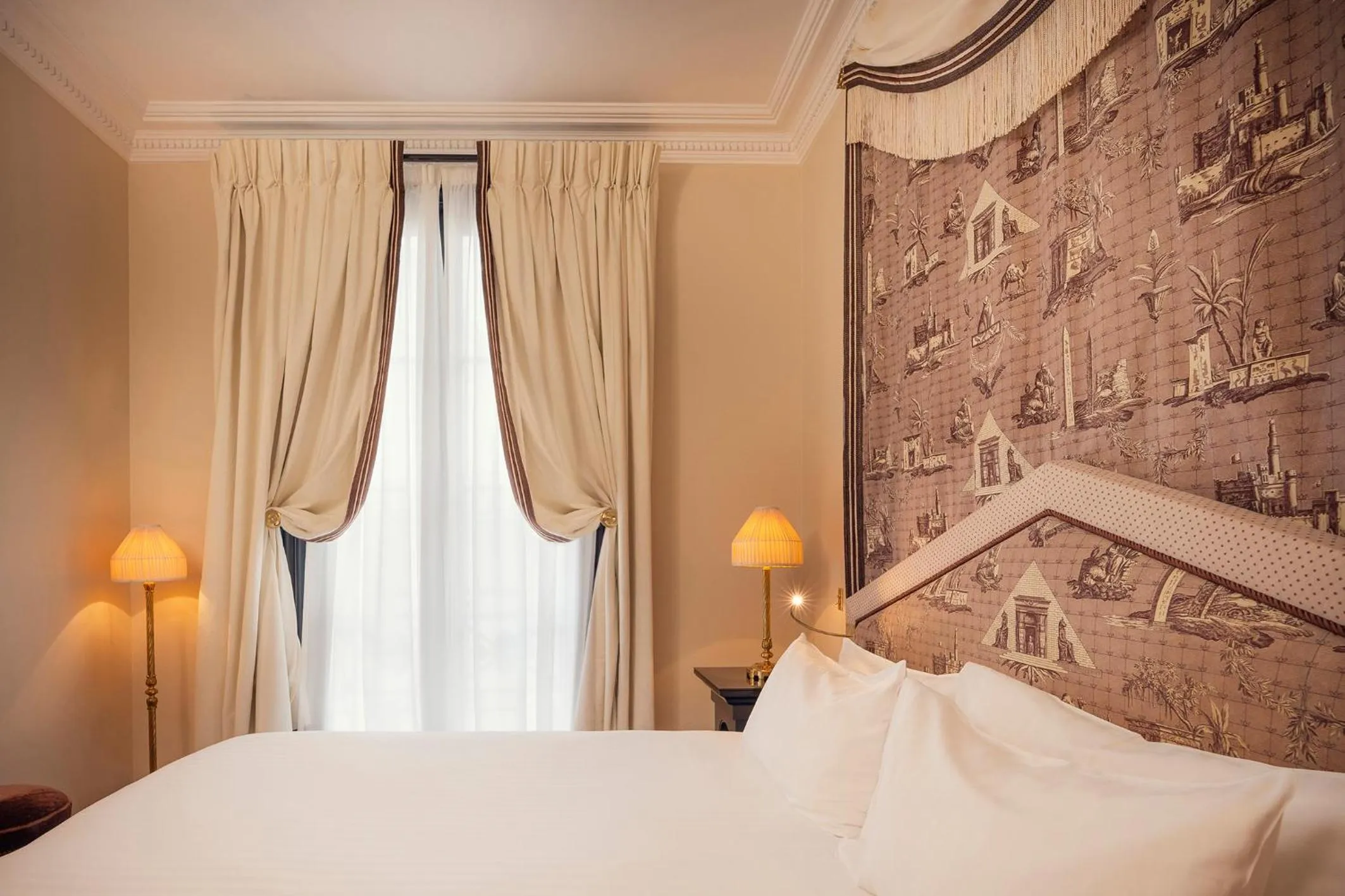 Bedroom, Bed in Maison Athénée