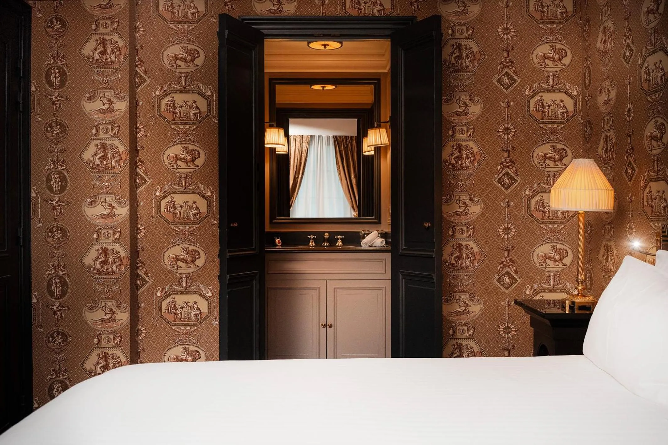 Photo of the whole room, Bed in Maison Athénée