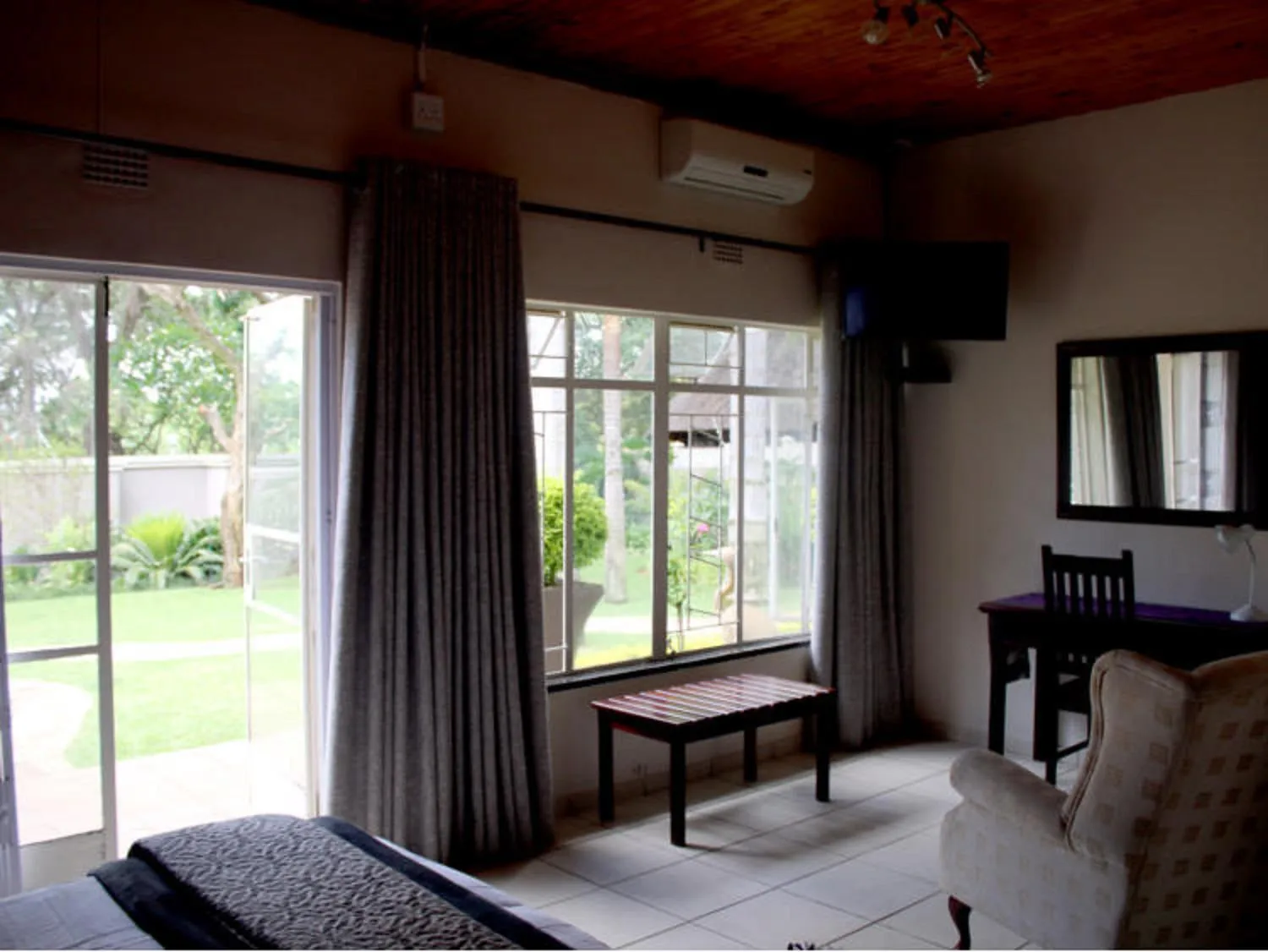 Garden in Cashan BnB