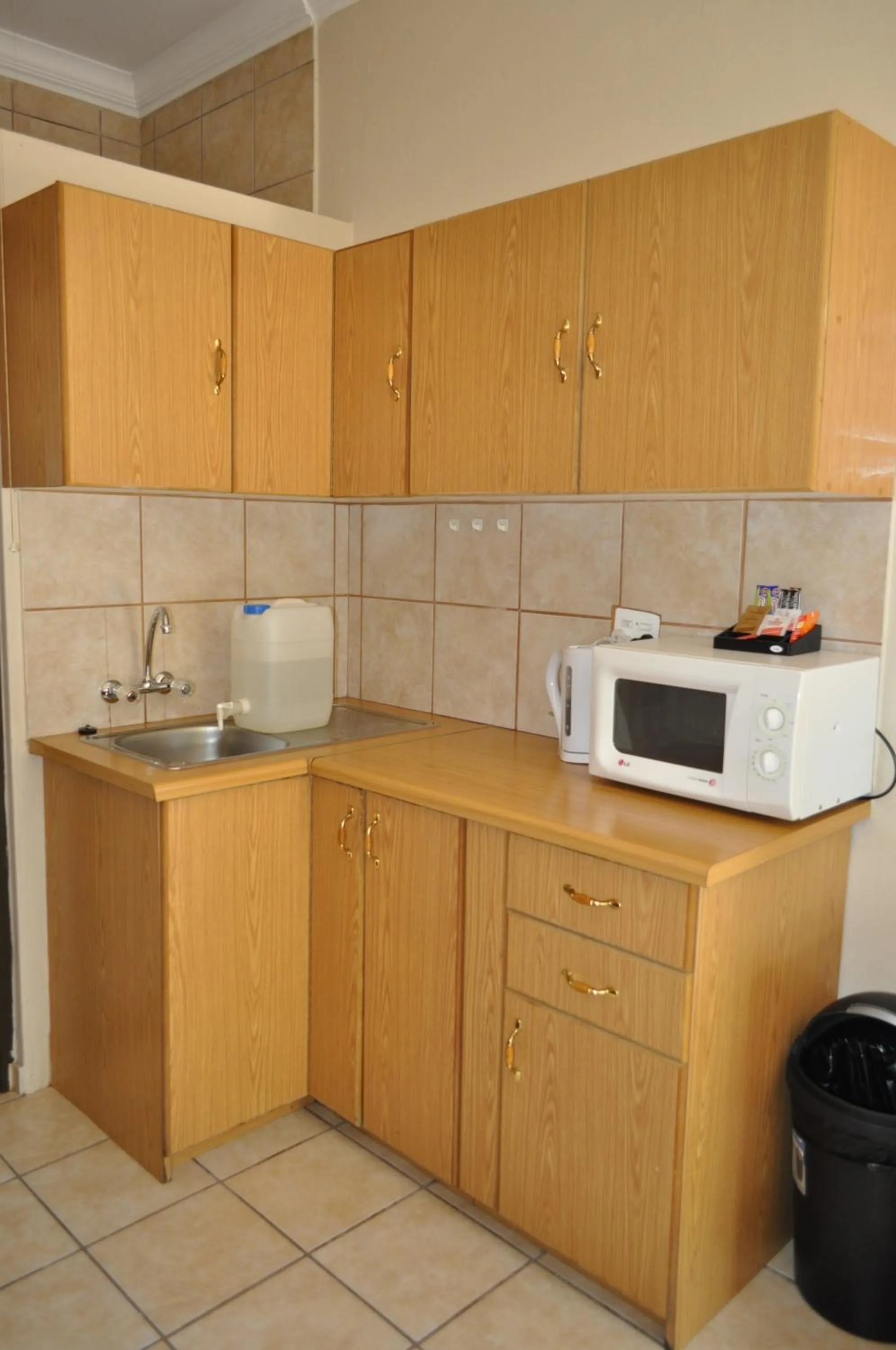 Coffee/tea facilities in Cashan BnB