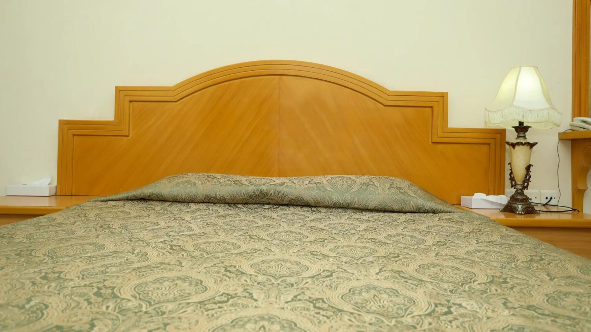 Bed in ltlalat Al Shorouq Hotel