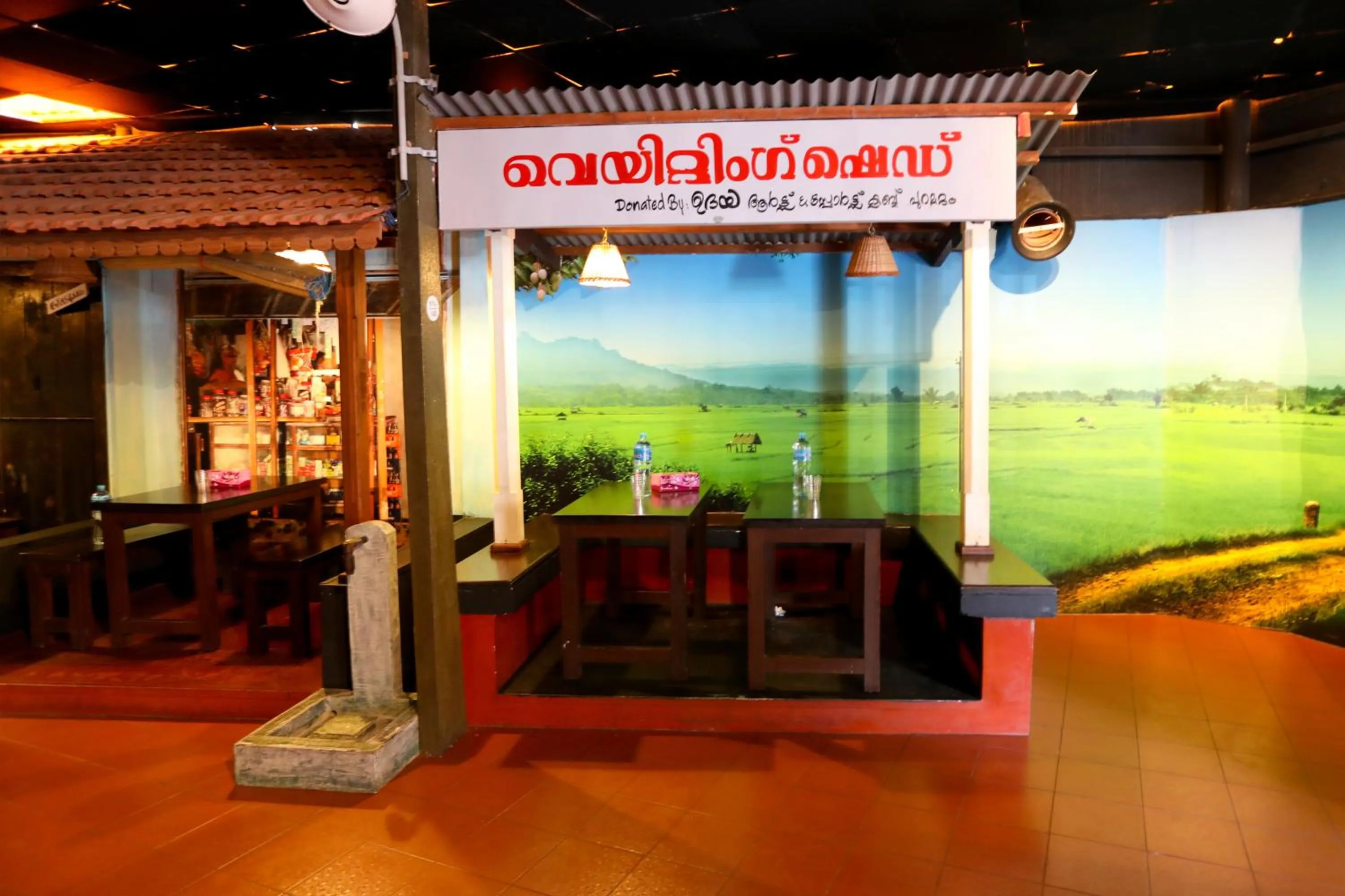 Food and drinks in ltlalat Al Shorouq Hotel