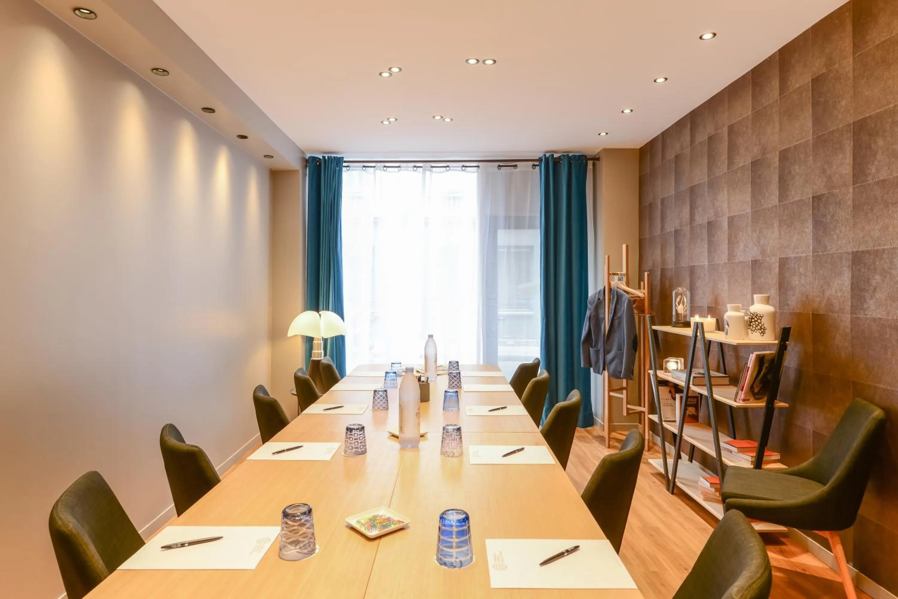 Meeting/conference room in ZE Hotel