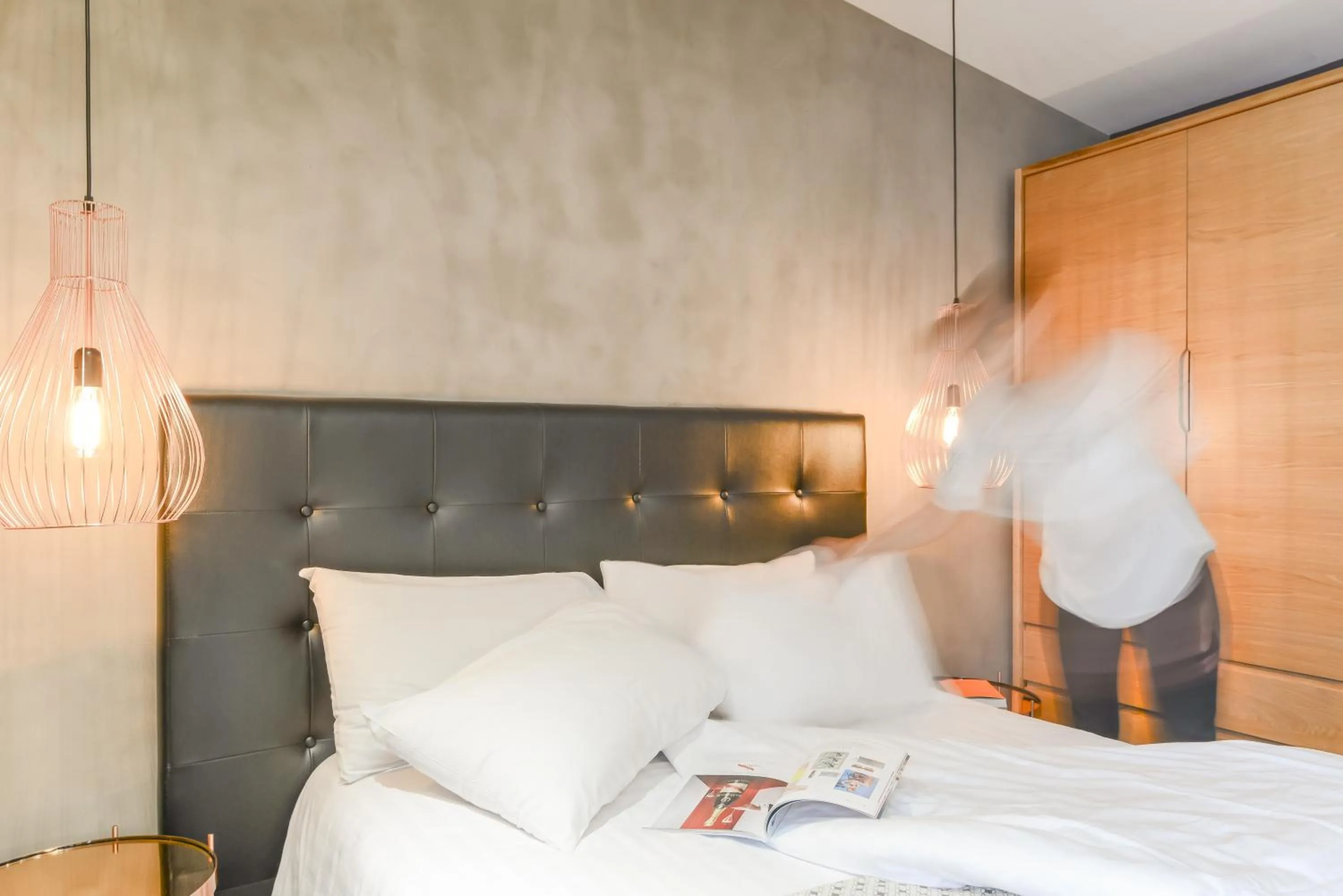 Photo of the whole room, Bed in ZE Hotel