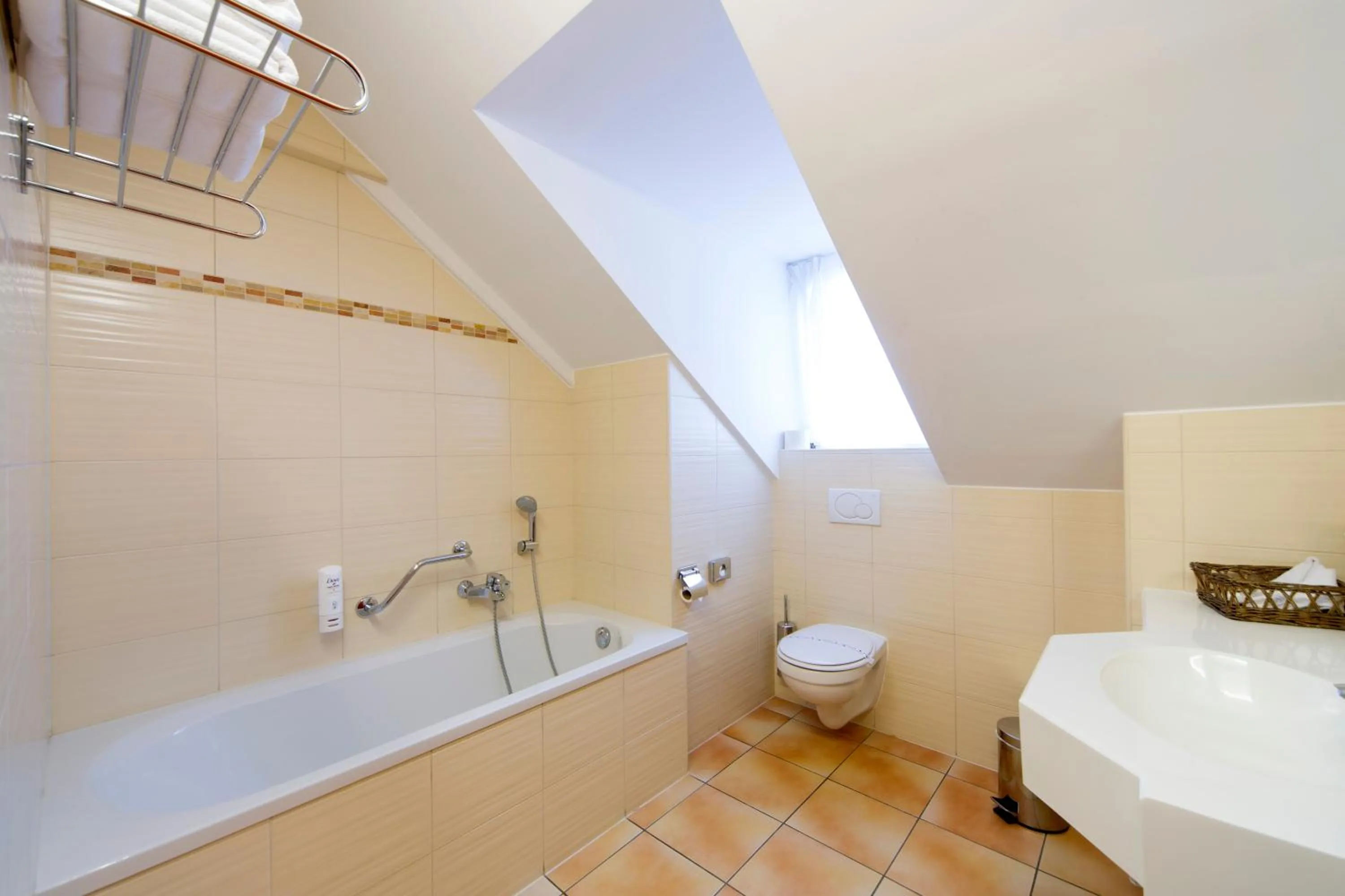 Hotel Leo Station, Villa et Annexes