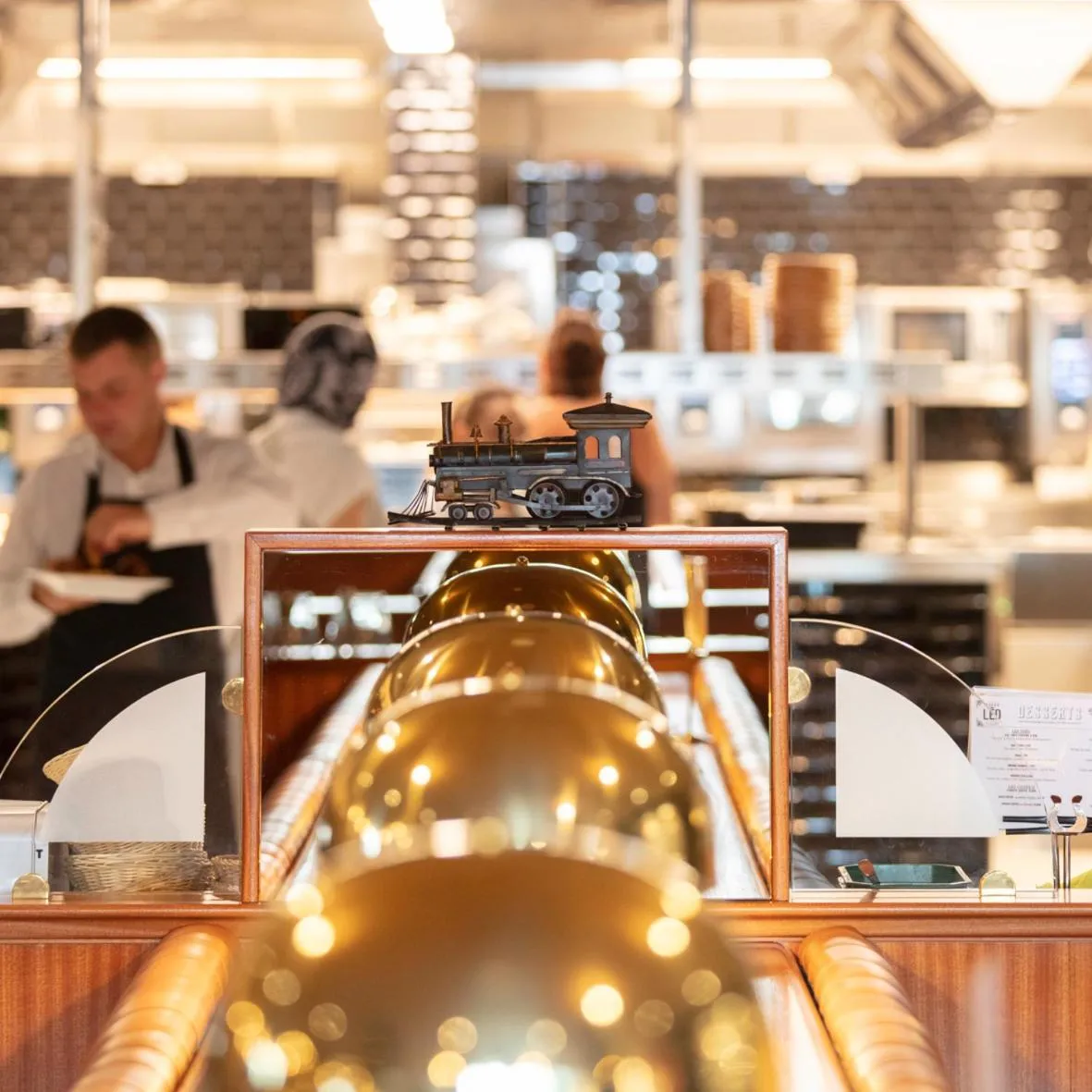 Restaurant/places to eat in Hotel Leo Station, Villa et Annexes