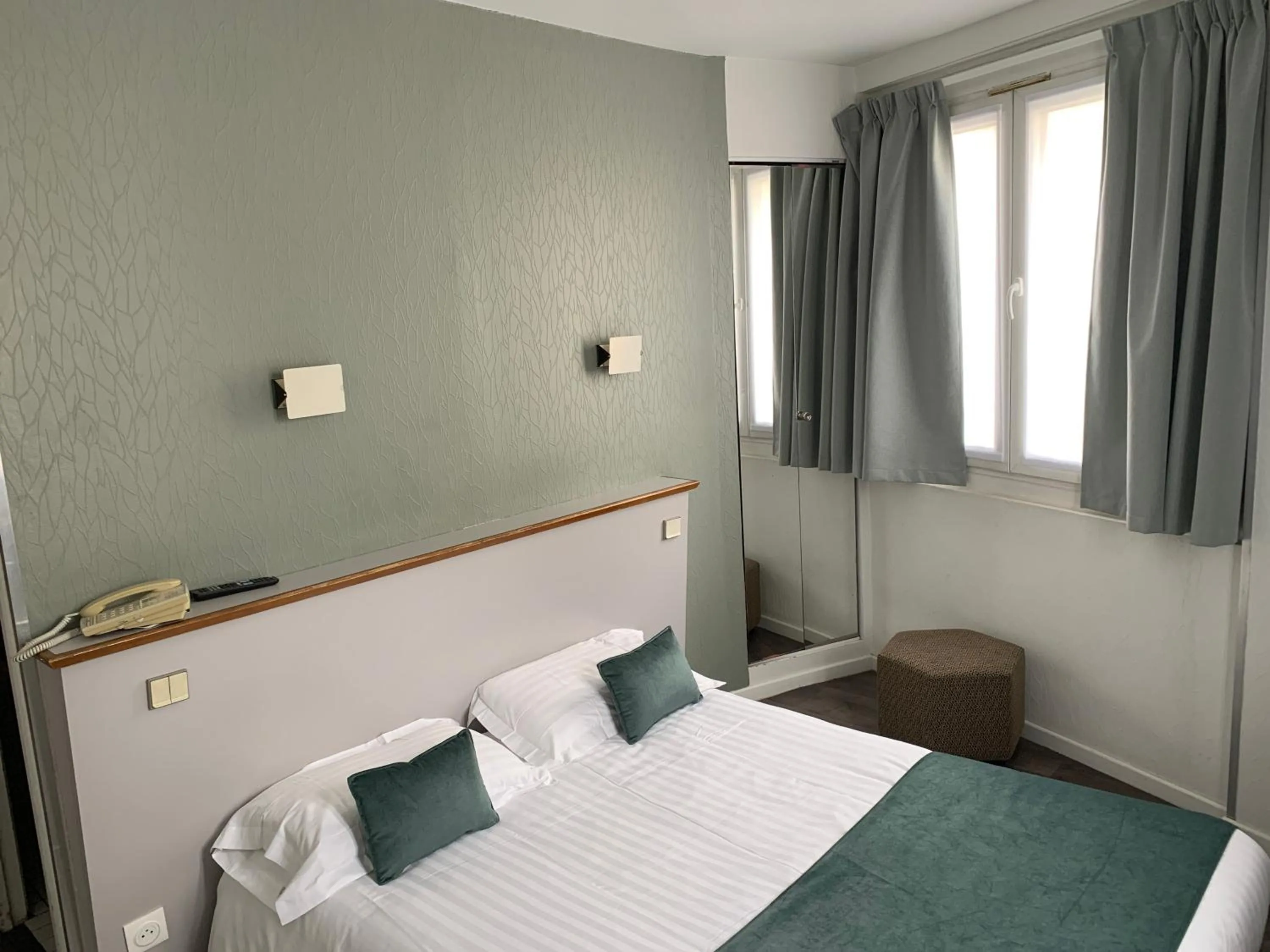 Bed in Picardy Hôtel-Gare du Nord