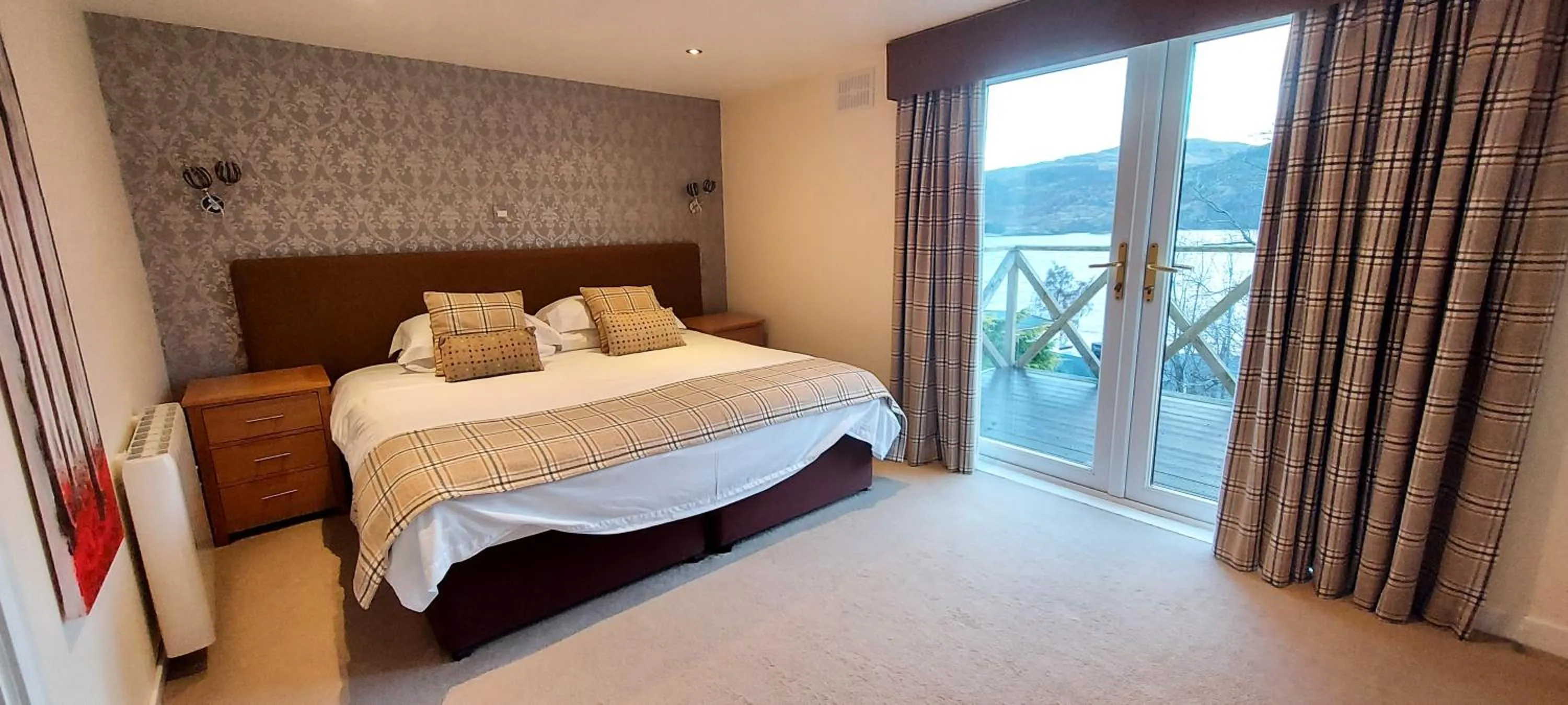 Bed in Loch Rannoch Highland Club