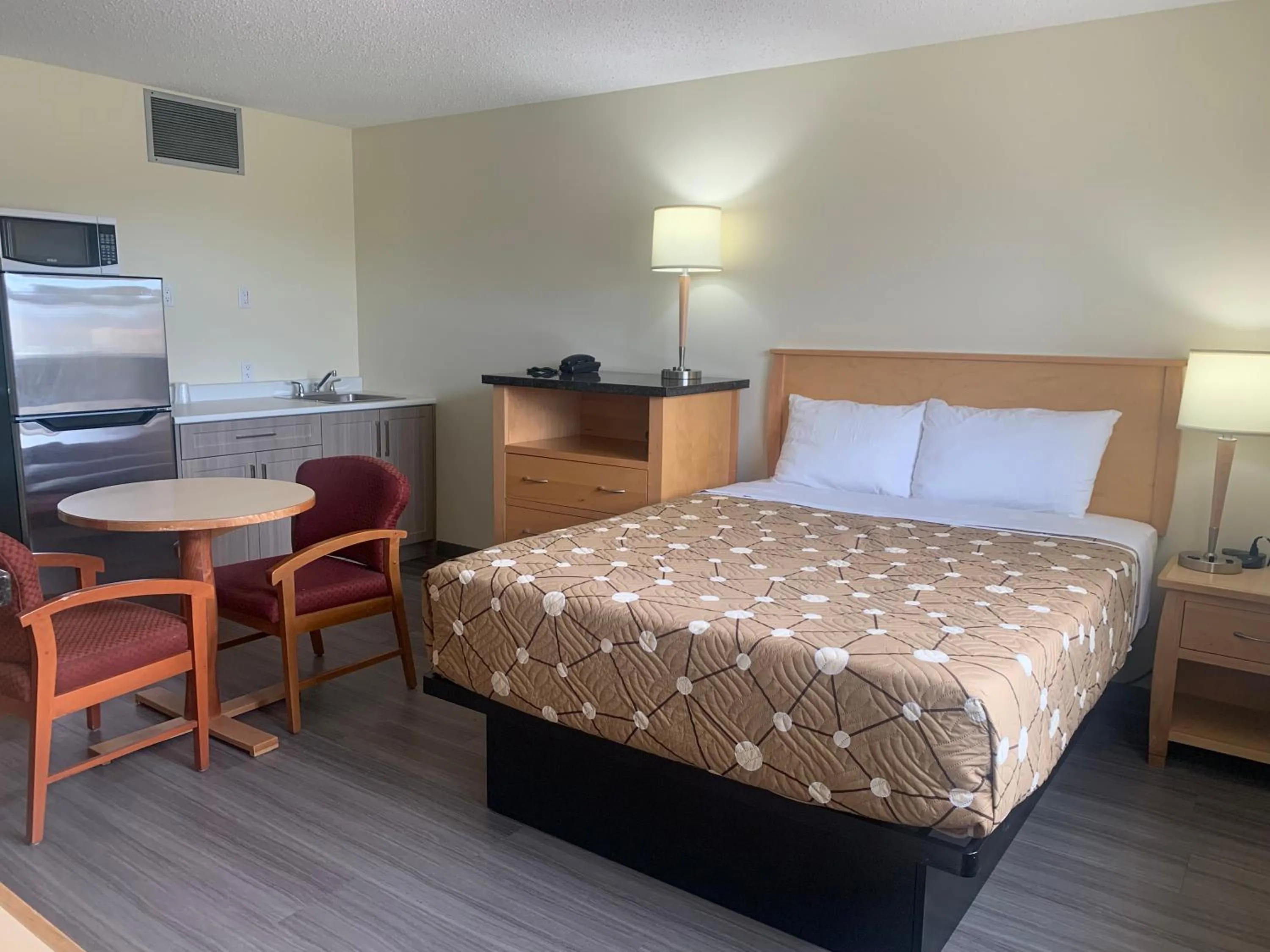 Bedroom, Bed in Northern Lights Inn