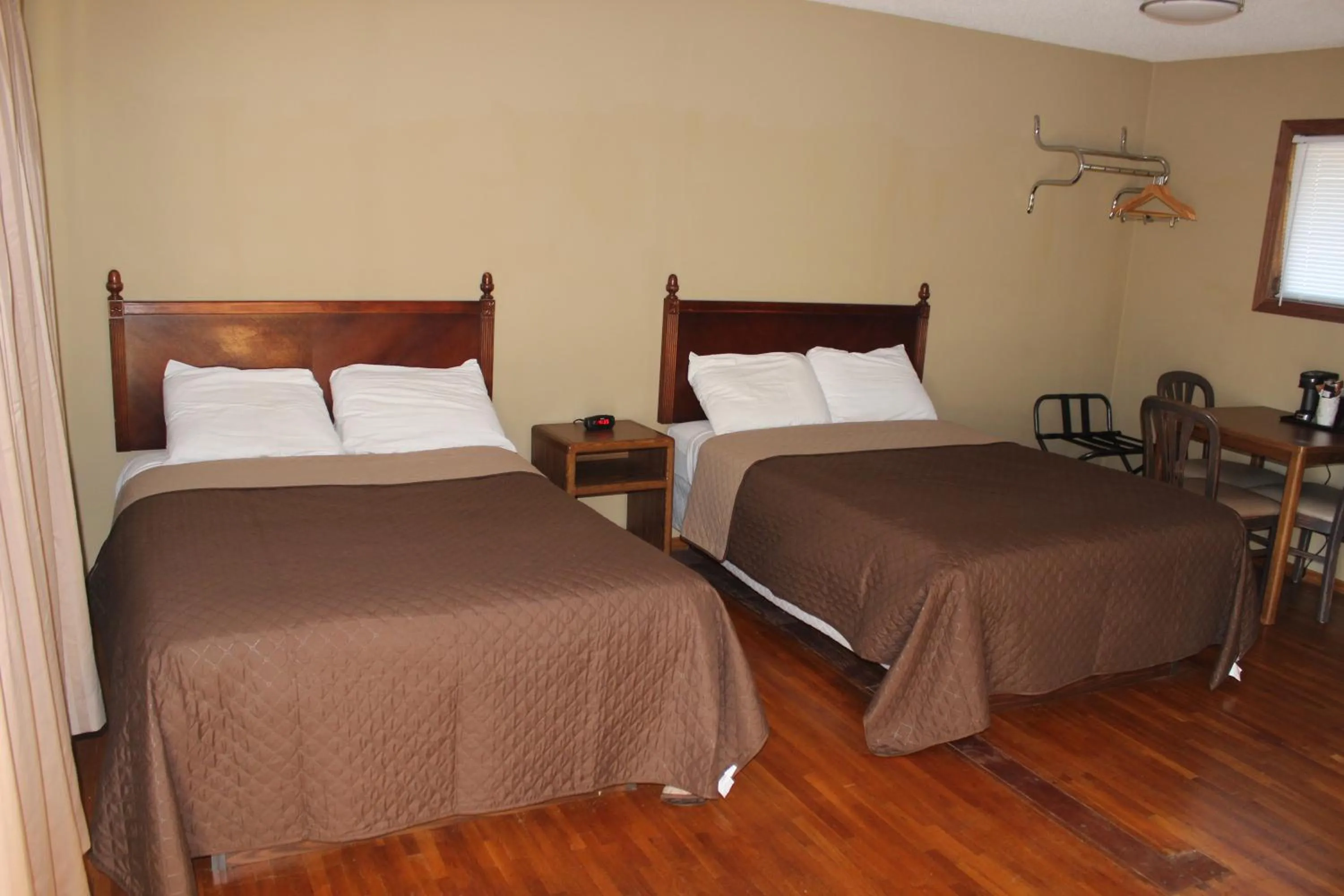 Bed in Eastwood Inn of Wadena