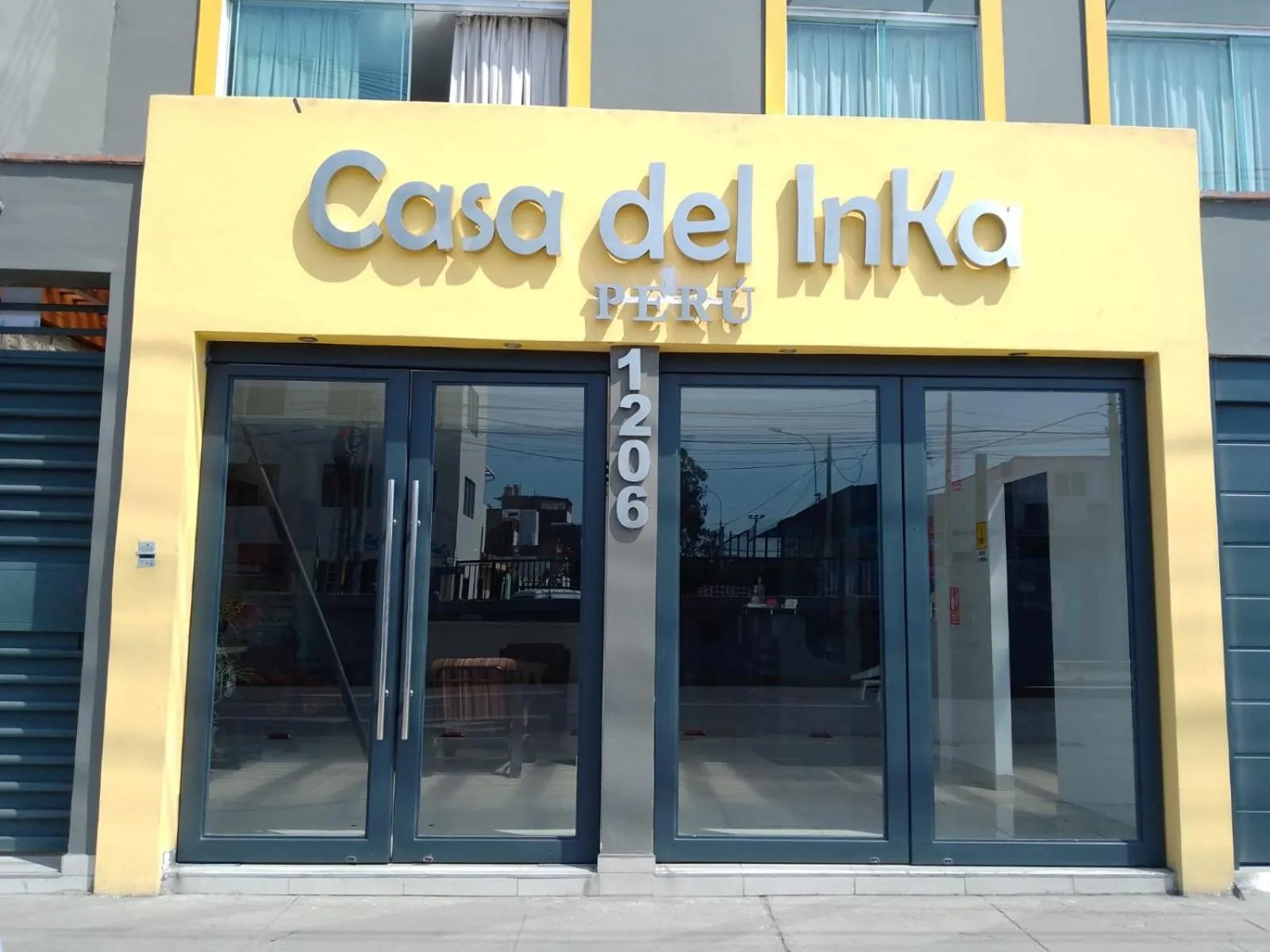 Facade/entrance in Casa del Inka Perú