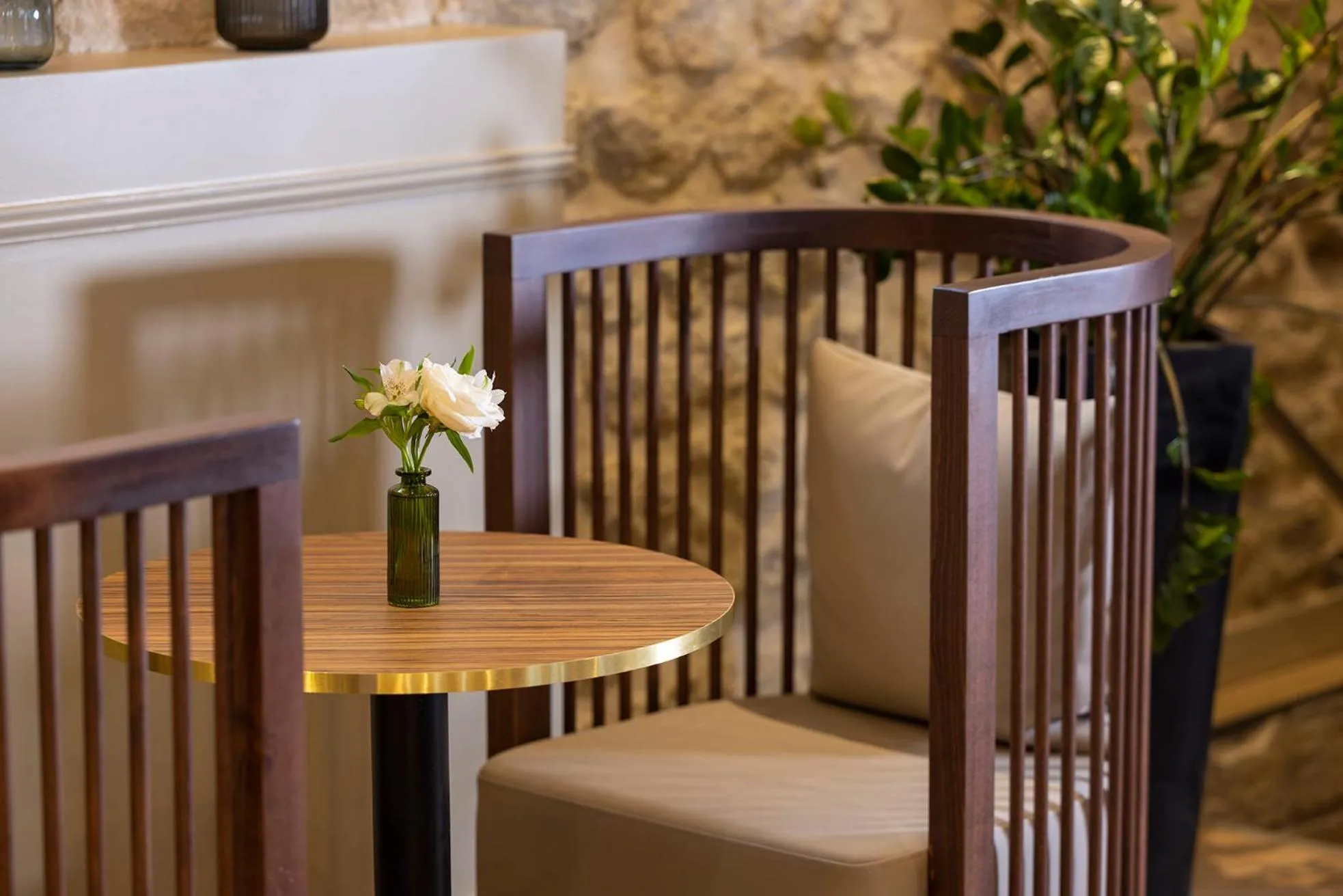 Restaurant/places to eat in Hotel Le Rocroy