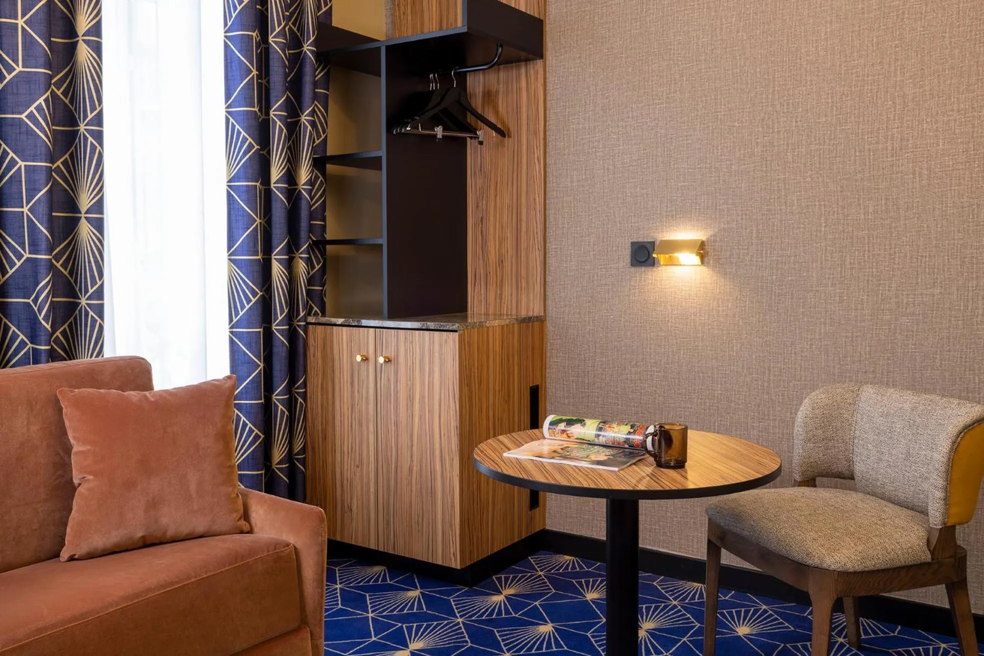 Bedroom in Hotel Le Rocroy