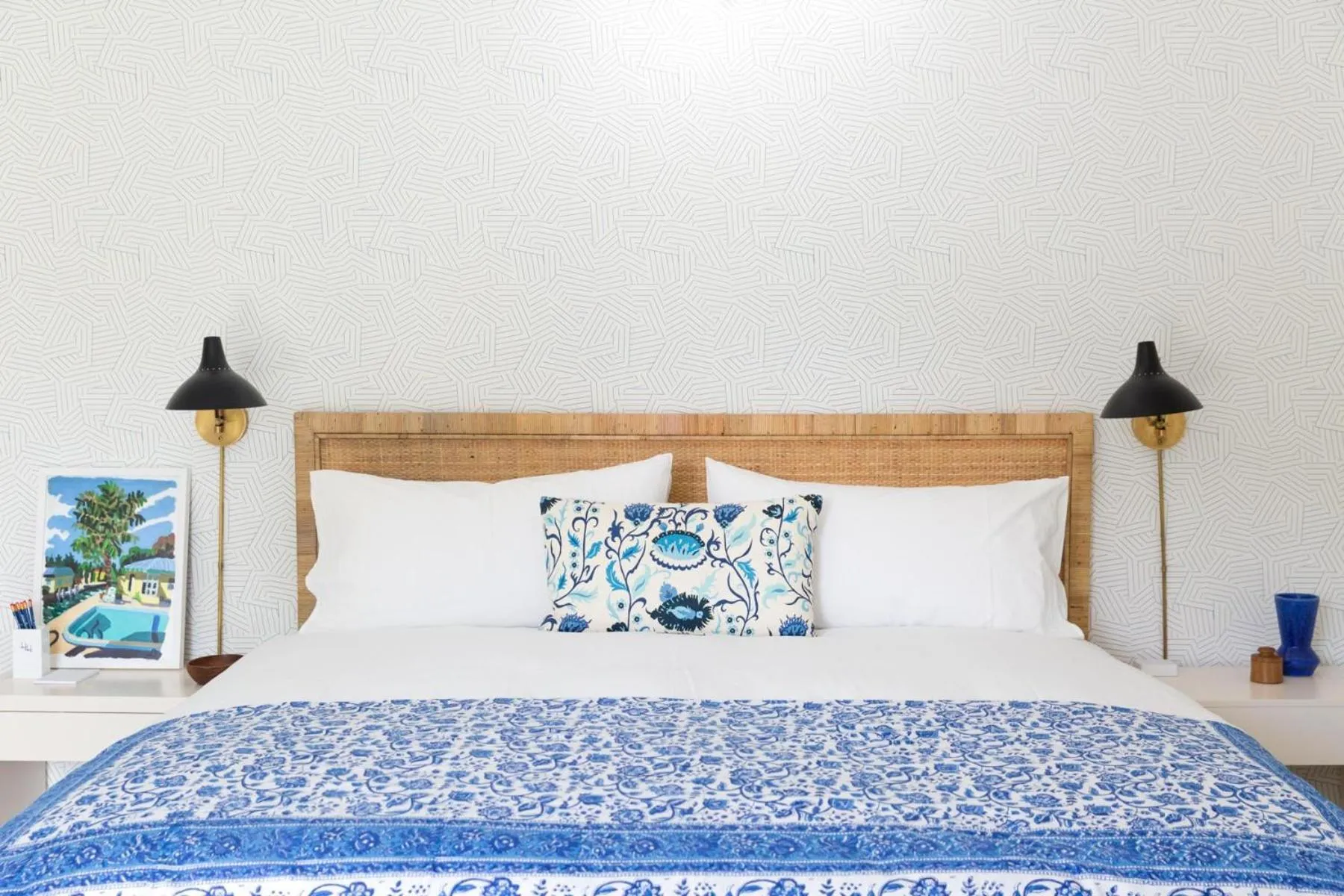 Bed in Holiday House Palm Springs