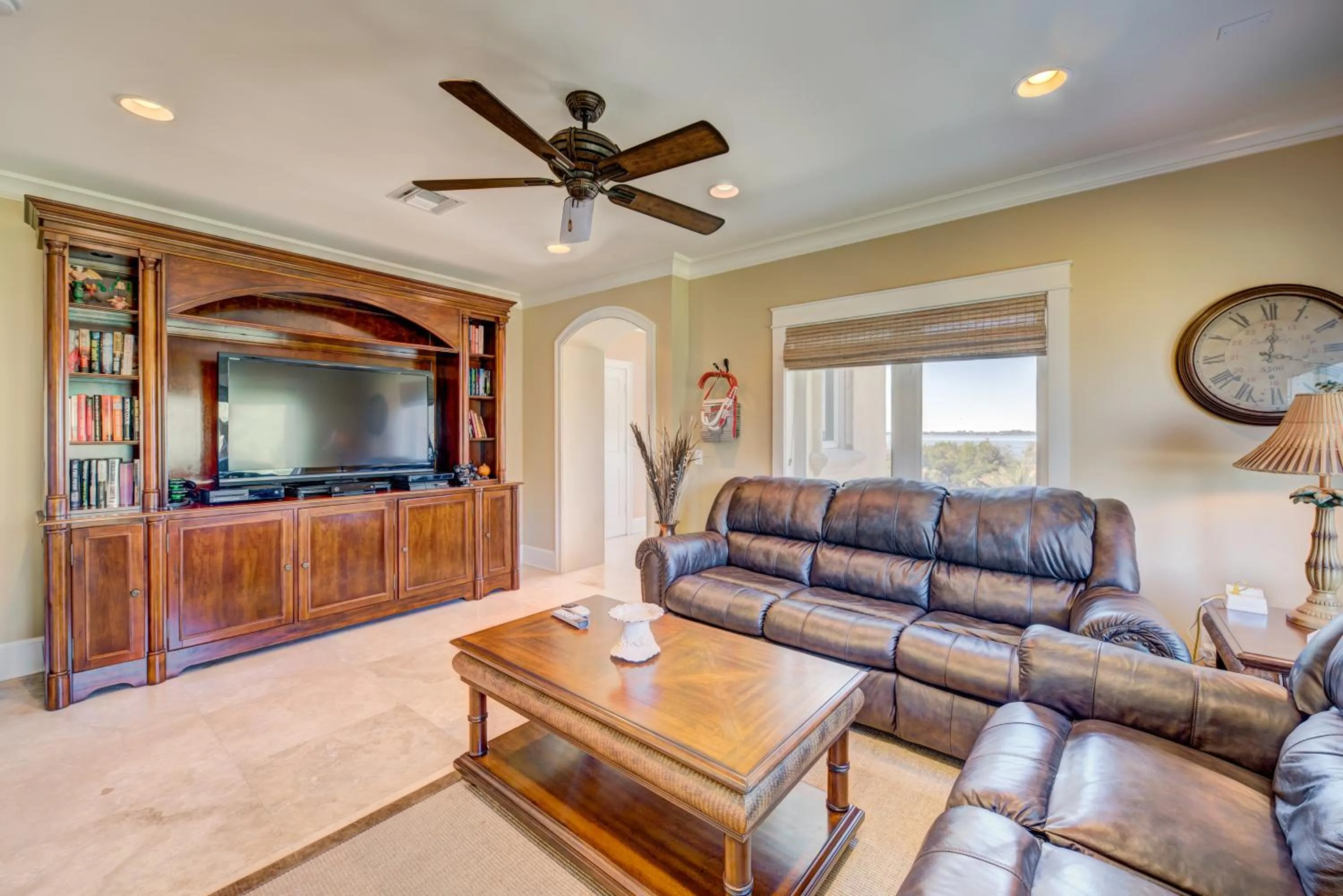Living room in Bella Vista