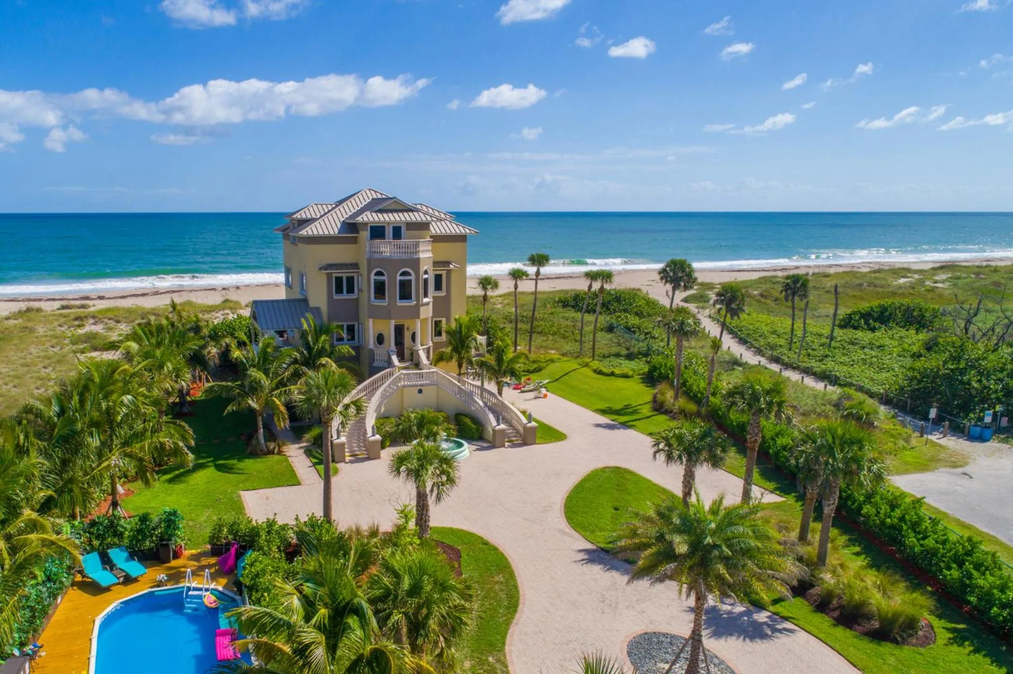 Facade/entrance in Bella Vista