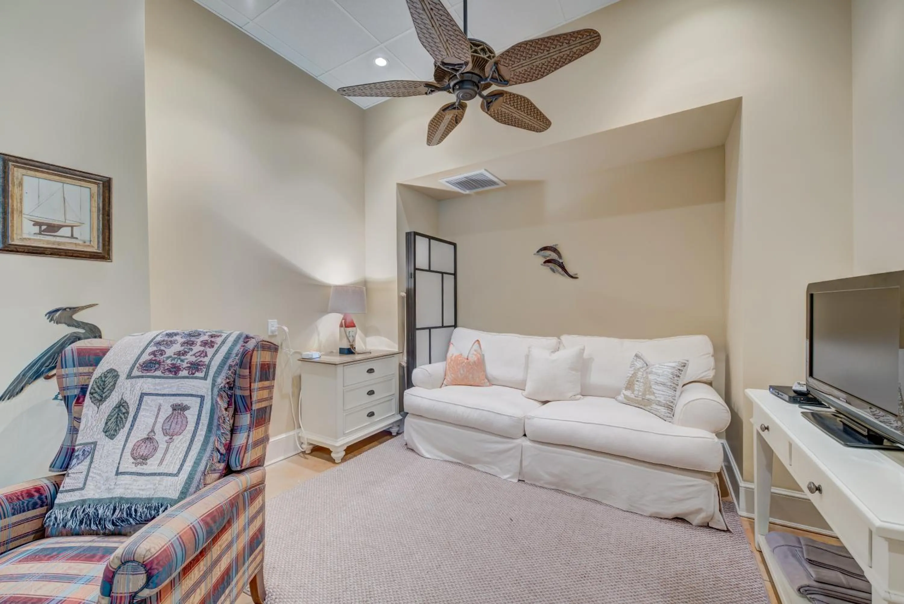 TV and multimedia in Bella Vista