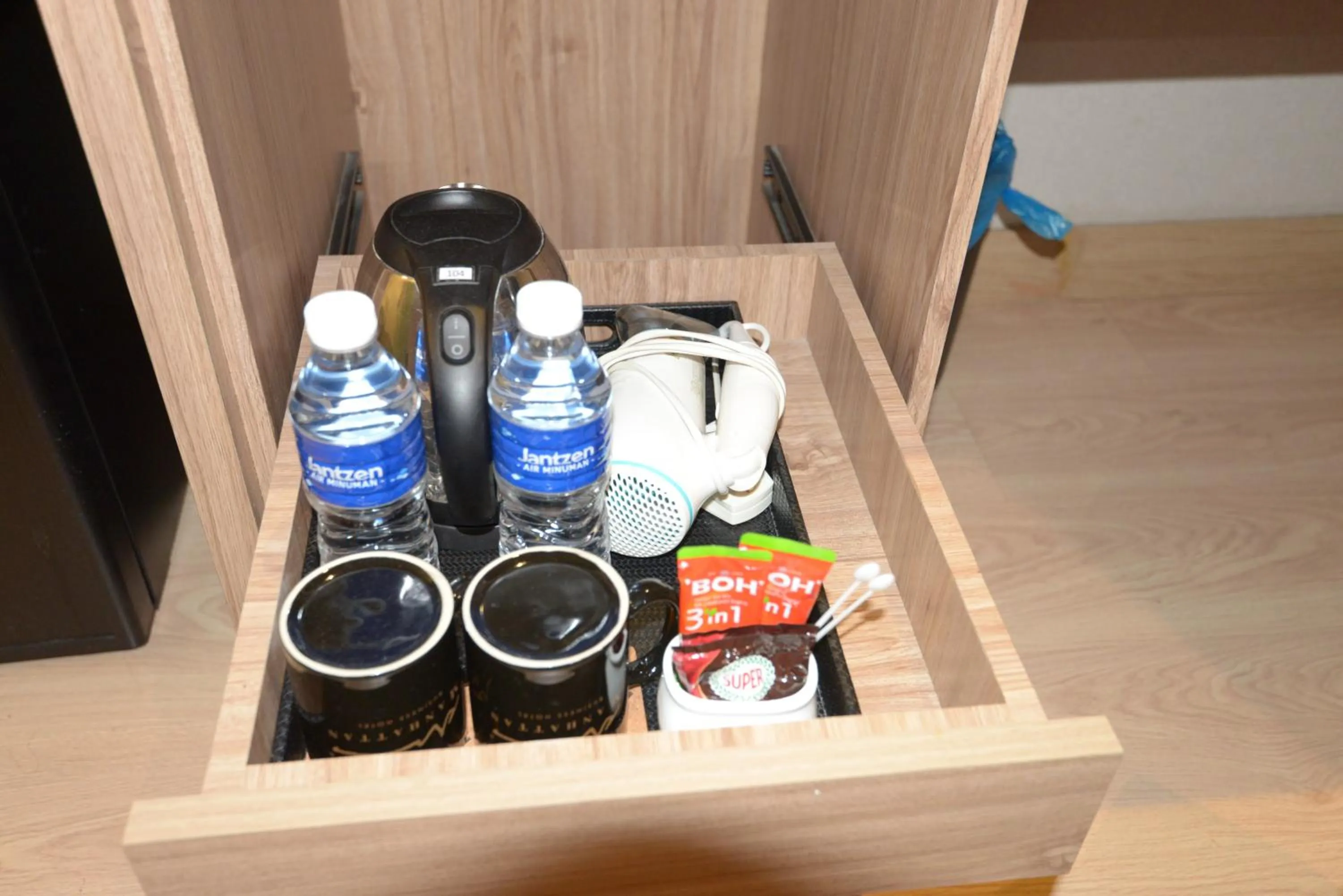 Coffee/tea facilities in Manhattan Business Hotel TTDI