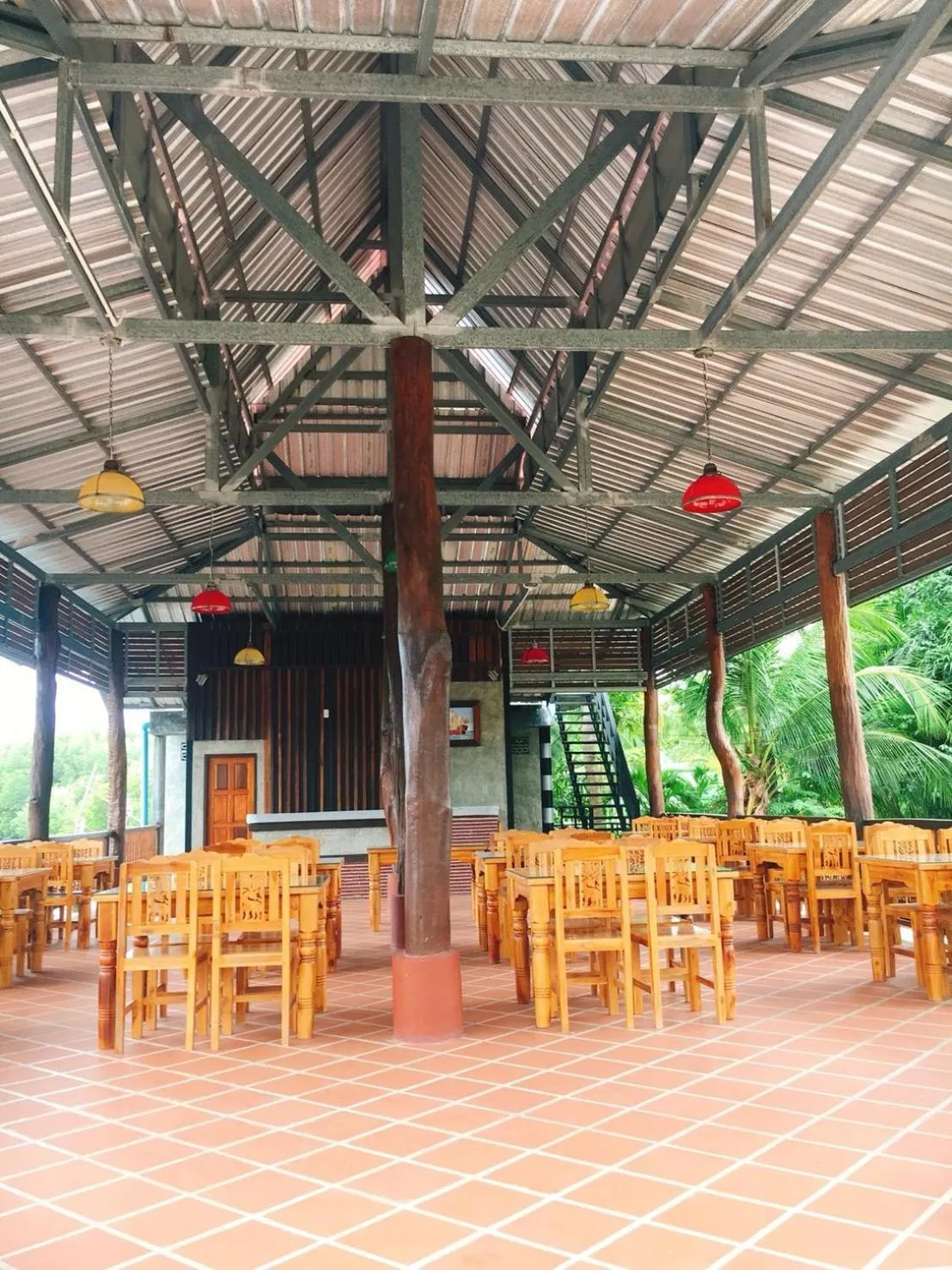 Restaurant/places to eat in Bussarin Mansion Koh Yao Yai
