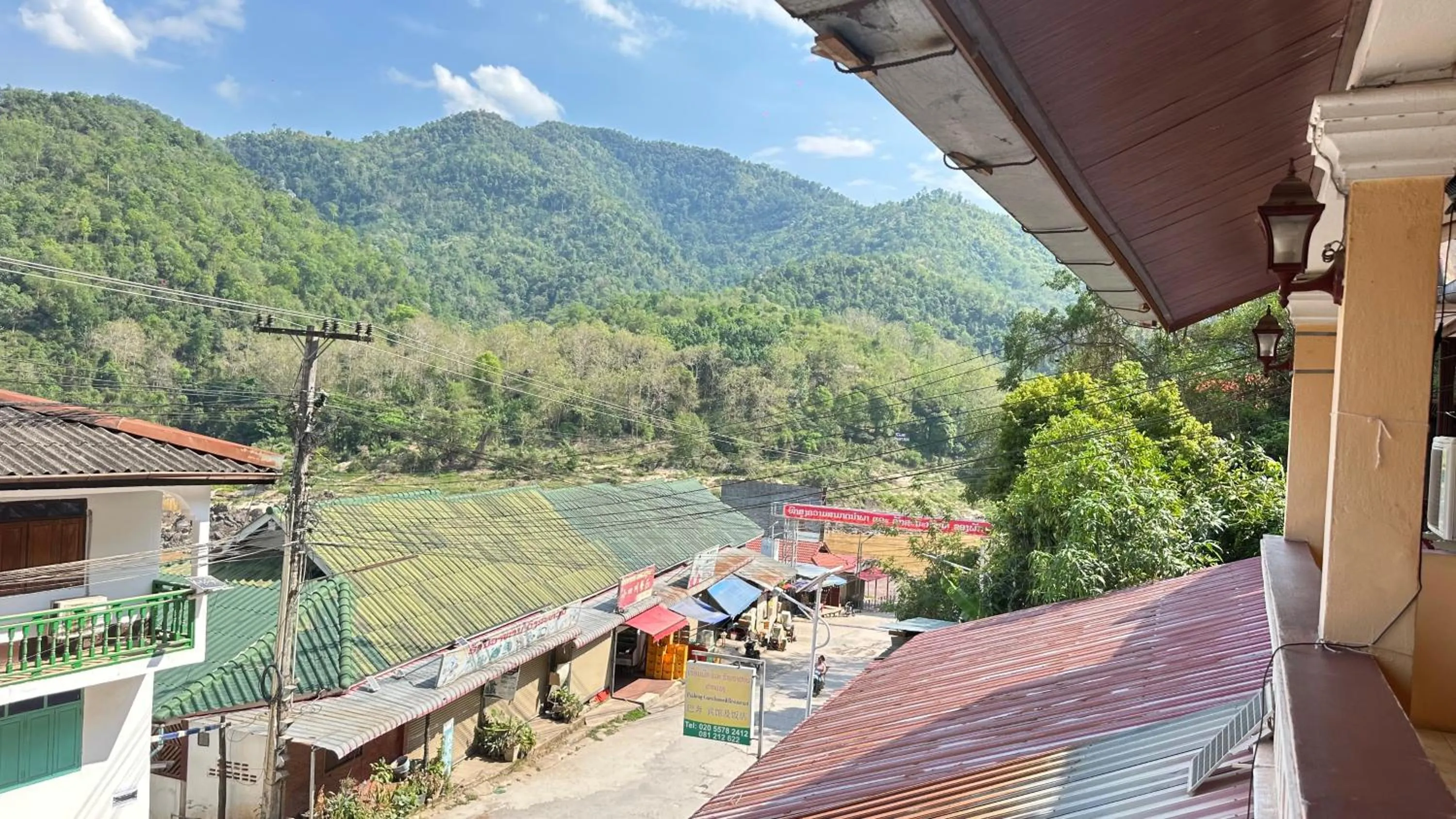 Day in Pakbeng Guesthouse