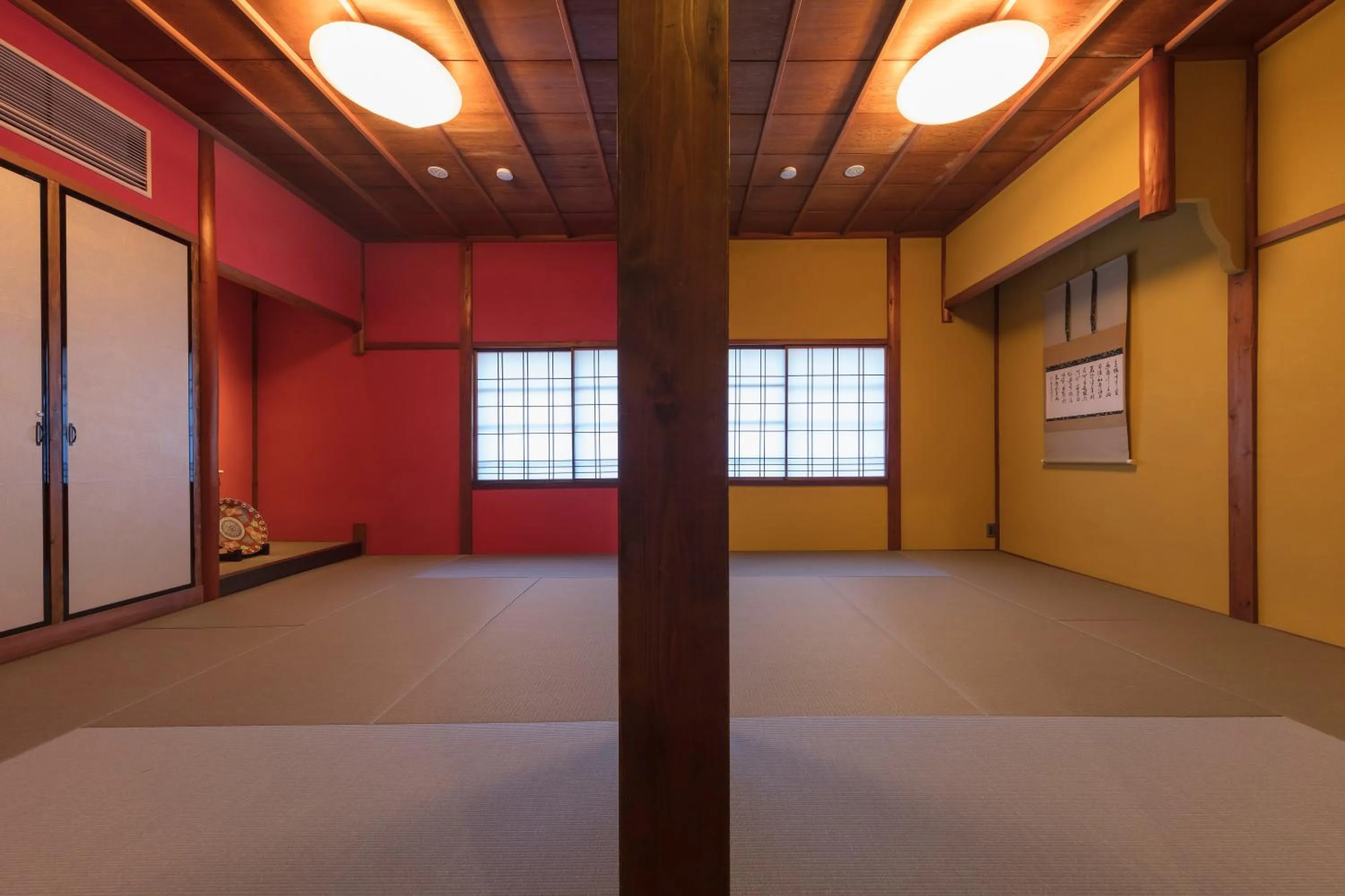 Bedroom in Hikoso-machi Kin no Ma