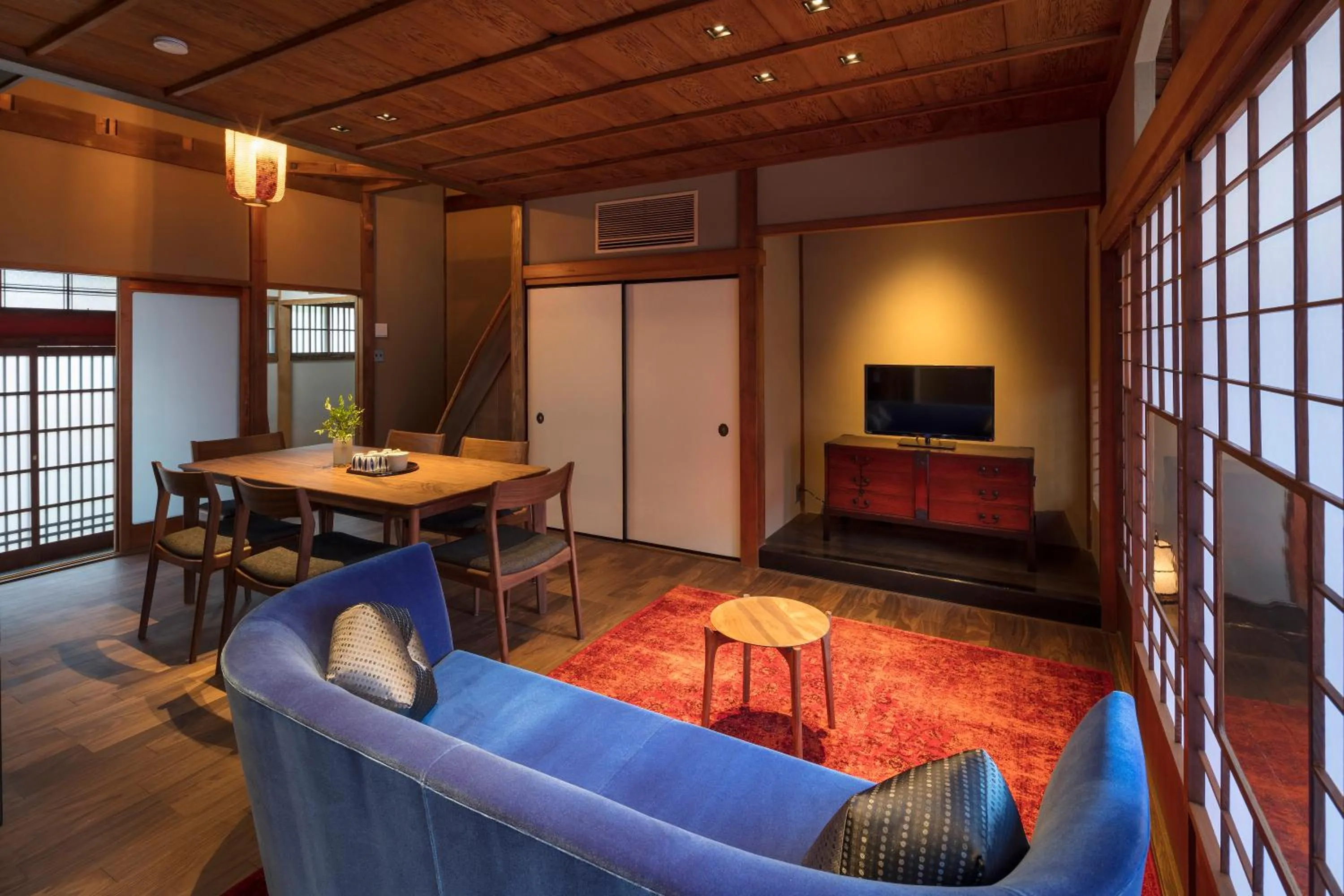 Living room in Hikoso-machi Kin no Ma