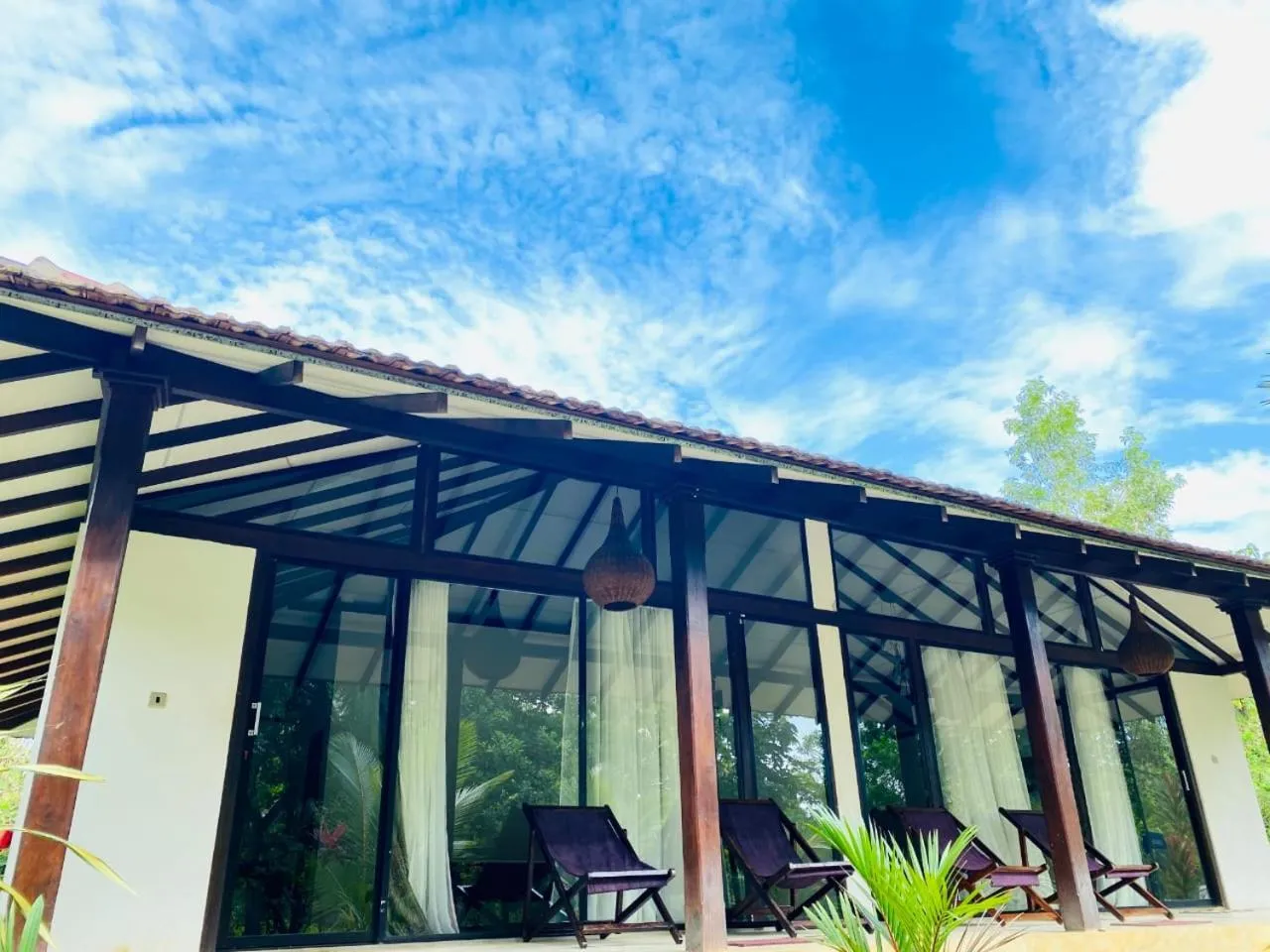 Photo of the whole room in Neem Jay Beach Resort