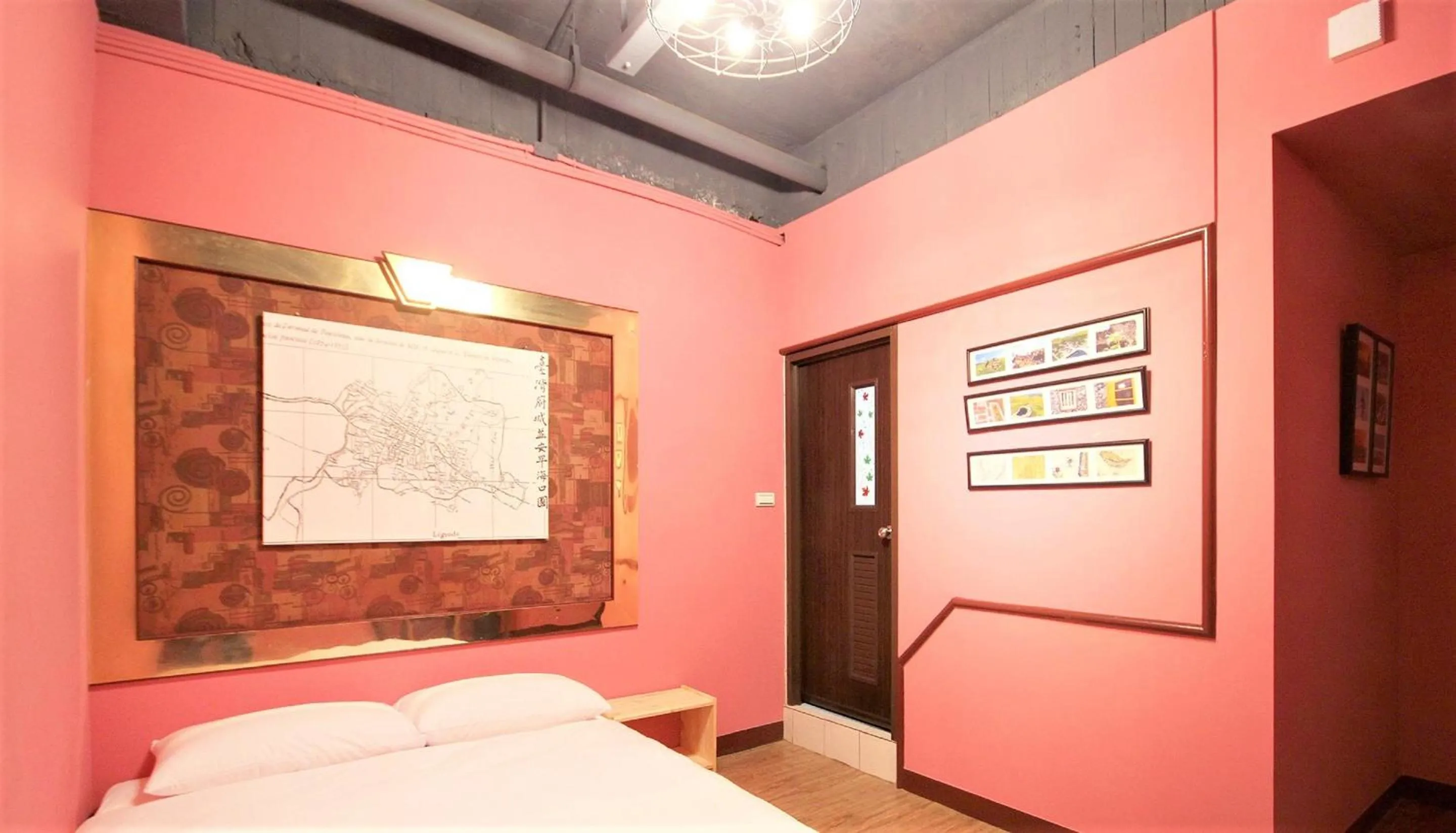 Photo of the whole room, Bed in DongNing Atlas Hotel