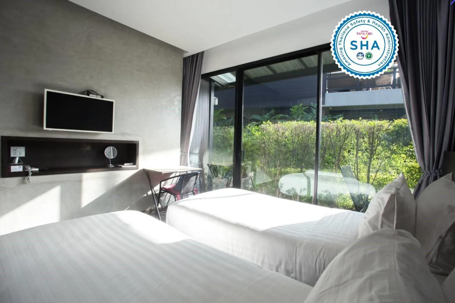 Photo of the whole room, Bed in Anantaya Home