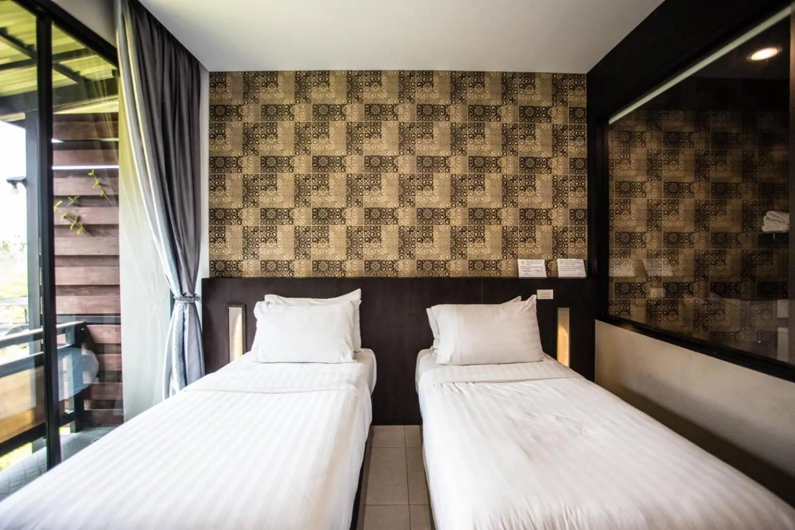 Photo of the whole room, Bed in Anantaya Home