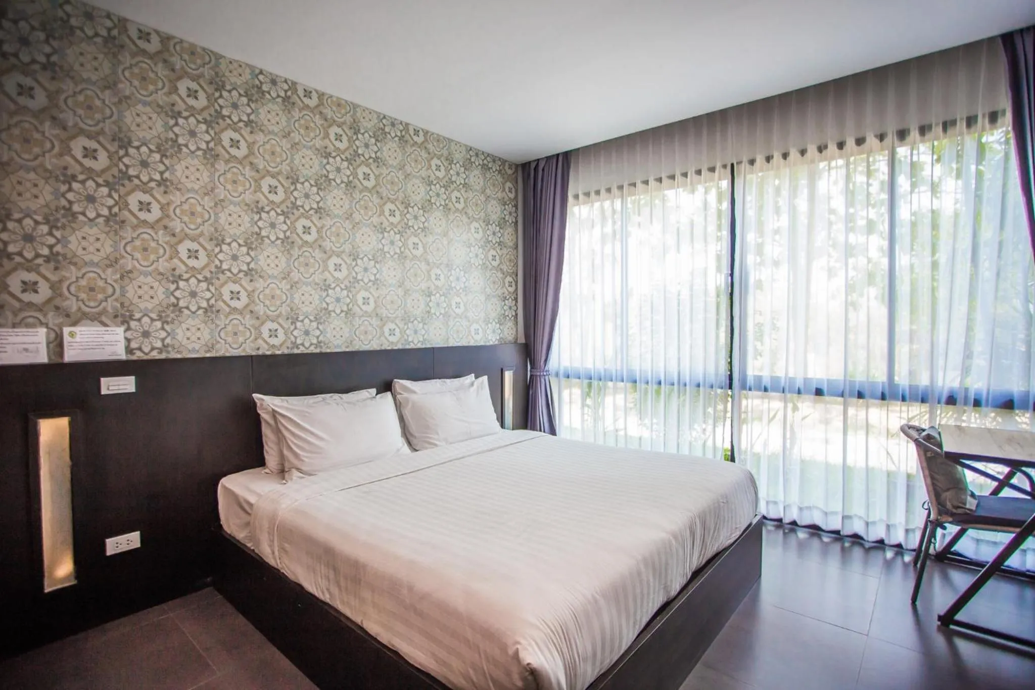 Photo of the whole room, Bed in Anantaya Home