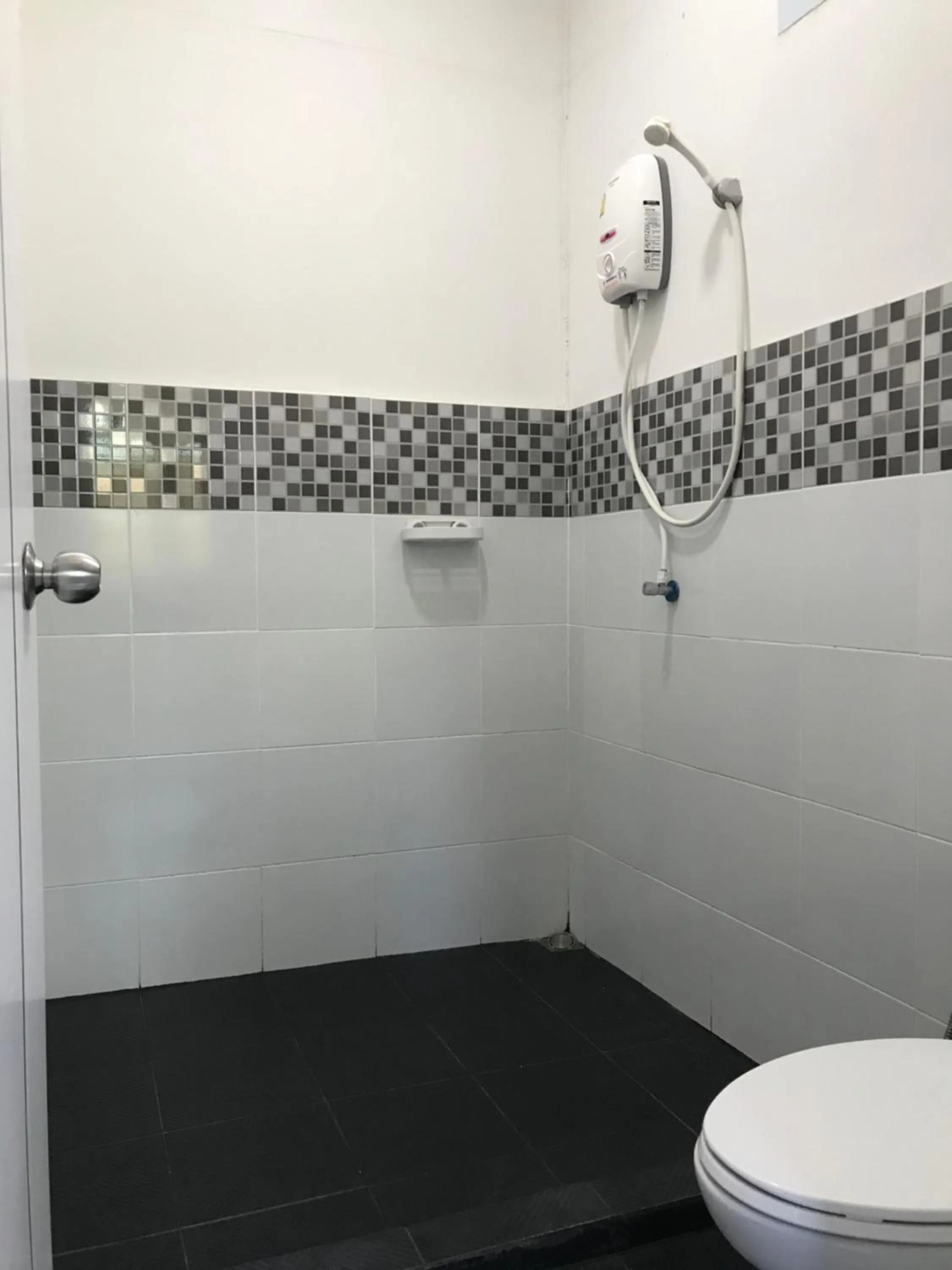 Bathroom in Baan Phuean Koh Kood