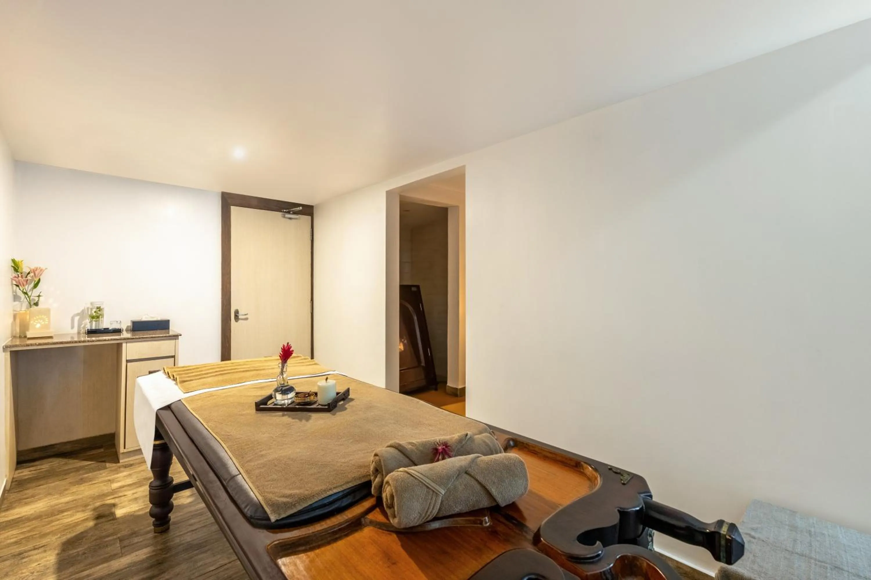 Massage, Bed in Sterling Goa Varca