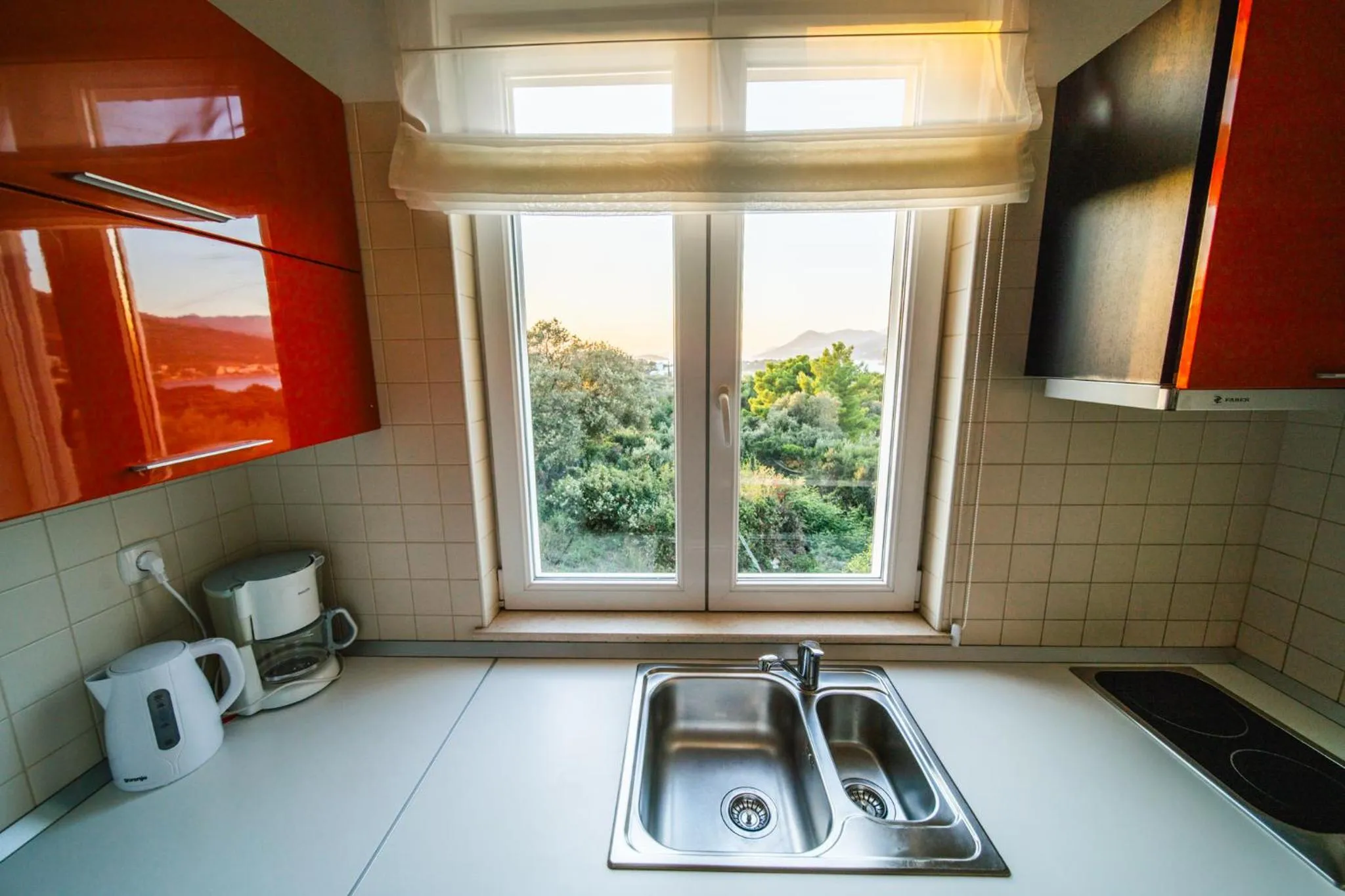 Kitchen or kitchenette in Pervanovo Apartments with Free Parking