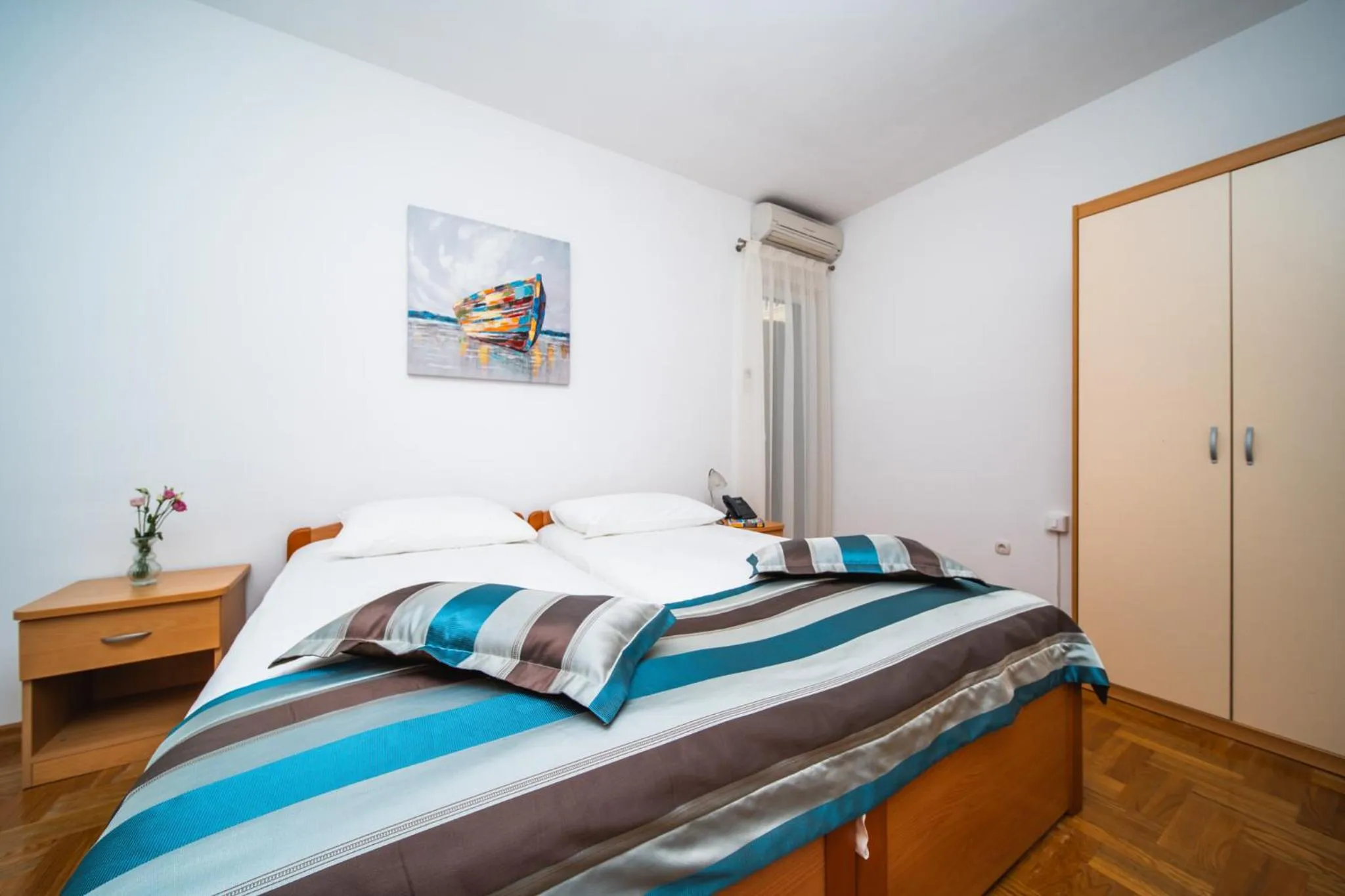 Bed in Pervanovo Apartments with Free Parking