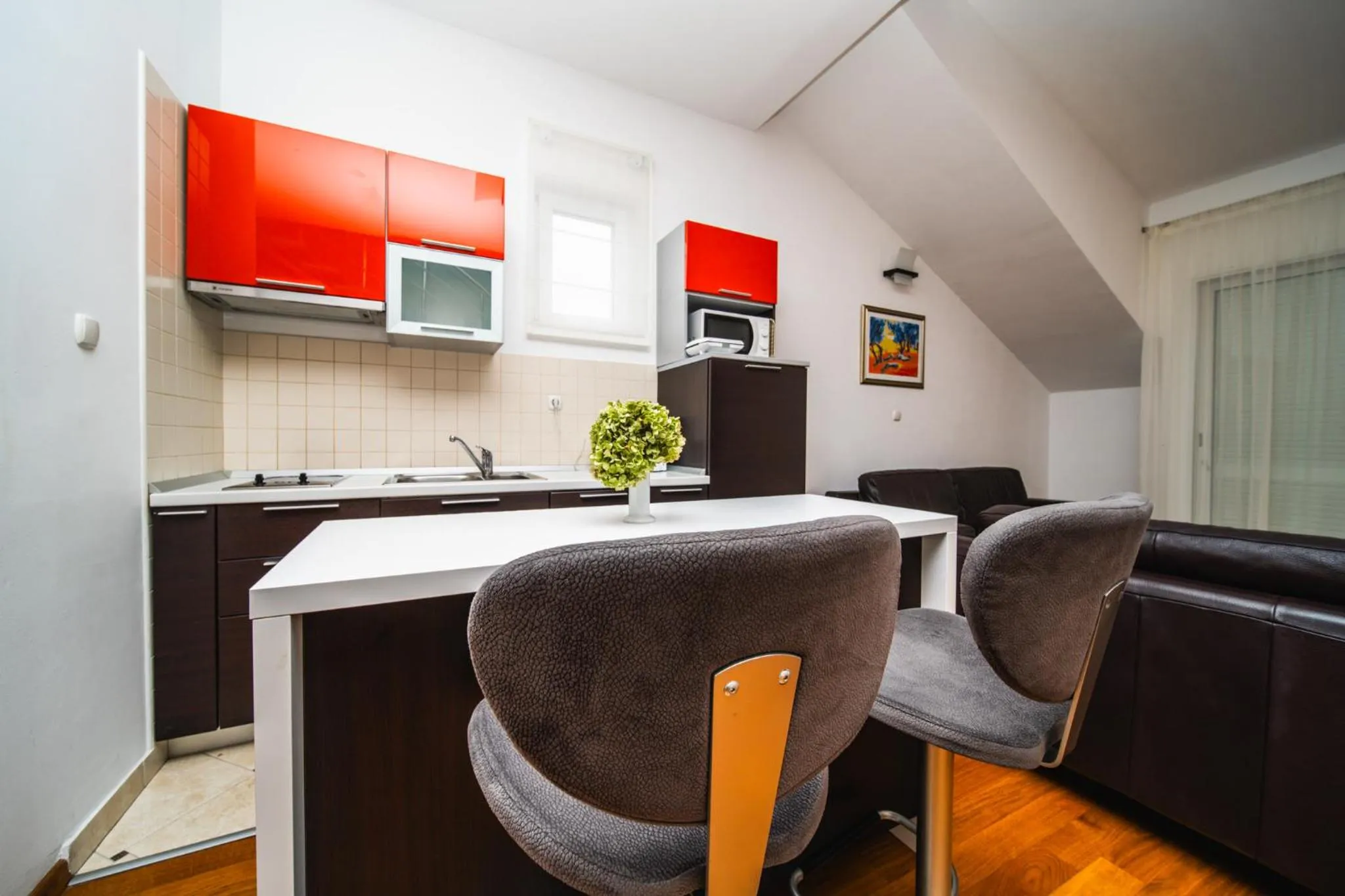 Kitchen or kitchenette in Pervanovo Apartments with Free Parking