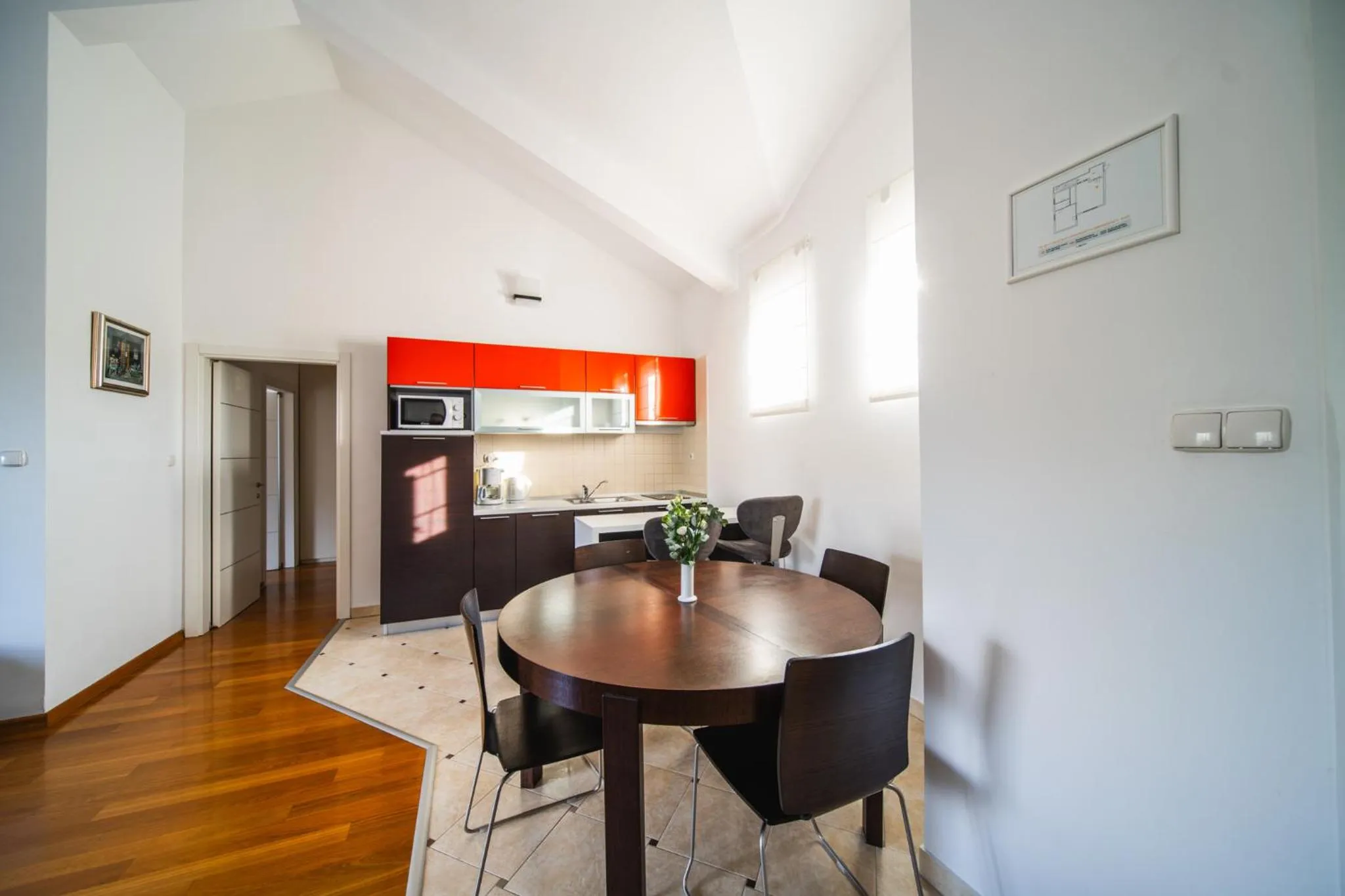 Kitchen or kitchenette in Pervanovo Apartments with Free Parking